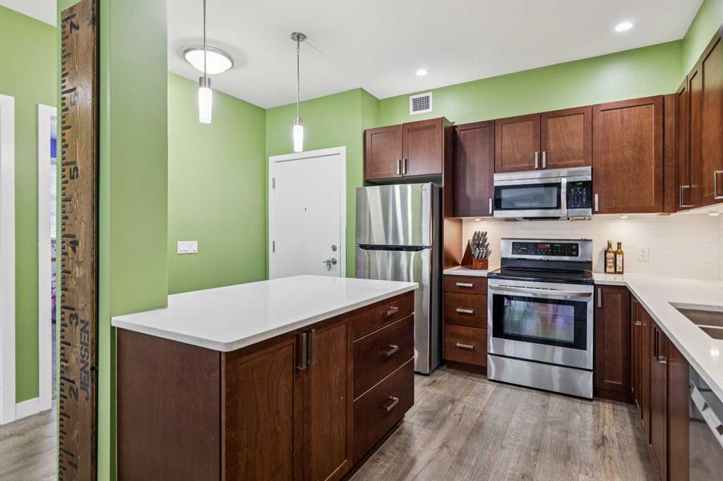 16 Auburn Bay Link SE Unit: 103
