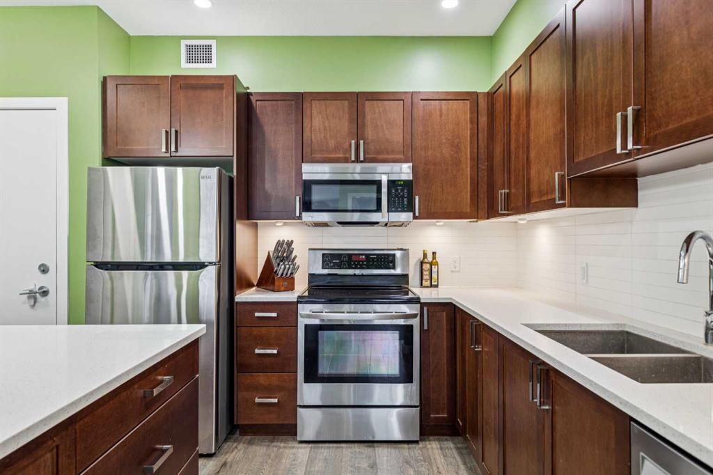 16 Auburn Bay Link SE Unit: 103