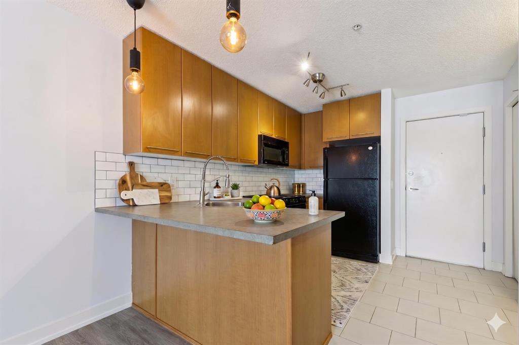 35 Richard Court SW Unit: 205