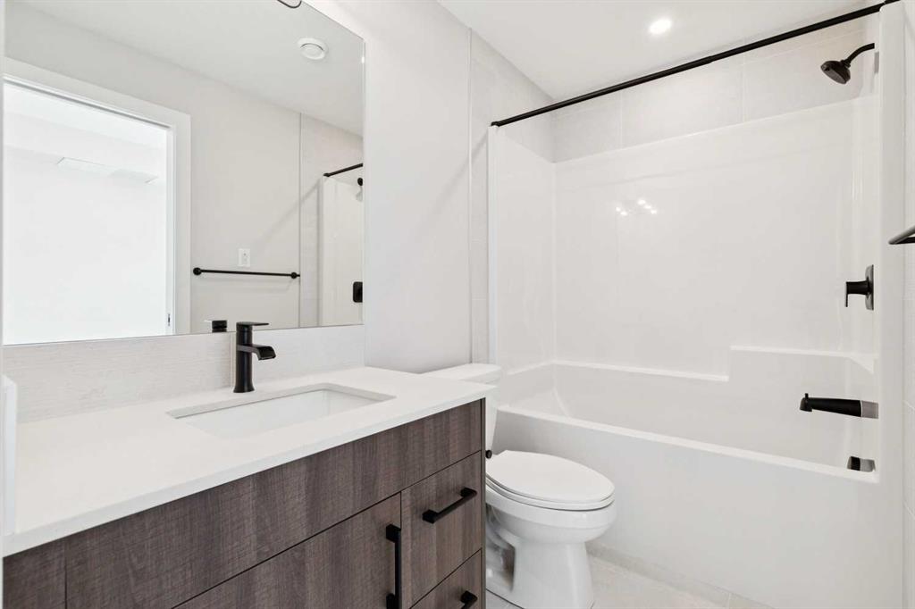 1802 Mahogany Boulevard SE Unit: 7121