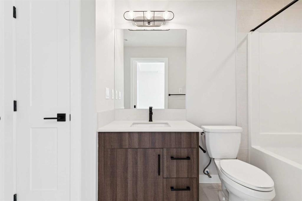 1802 Mahogany Boulevard SE Unit: 7121