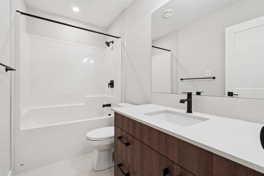 1802 Mahogany Boulevard SE Unit: 7107