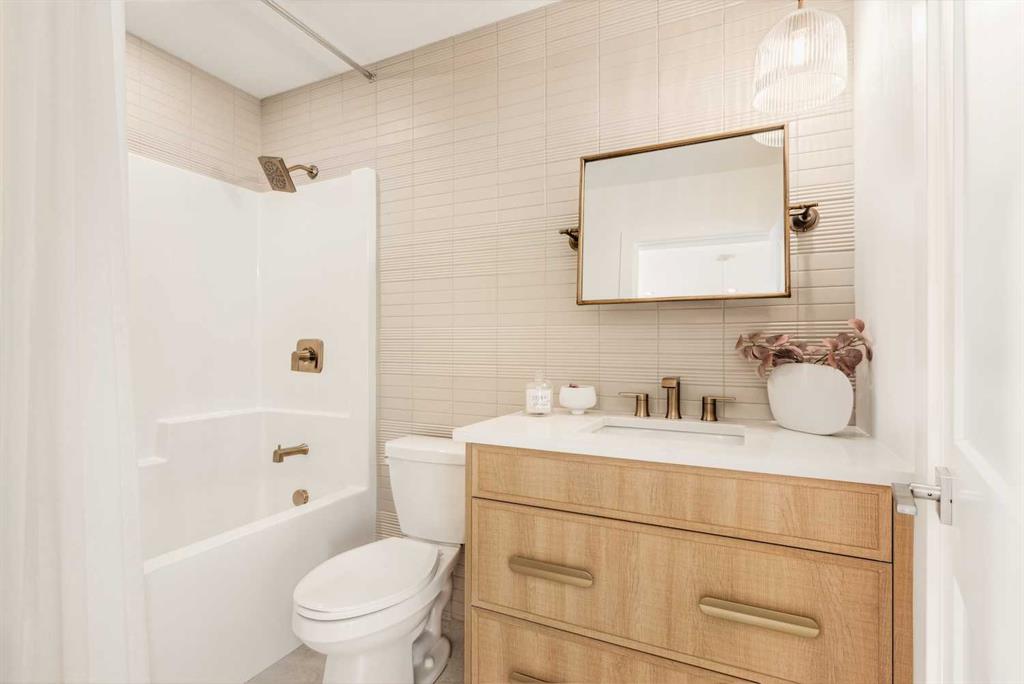 1802 Mahogany Boulevard SE Unit: 6117