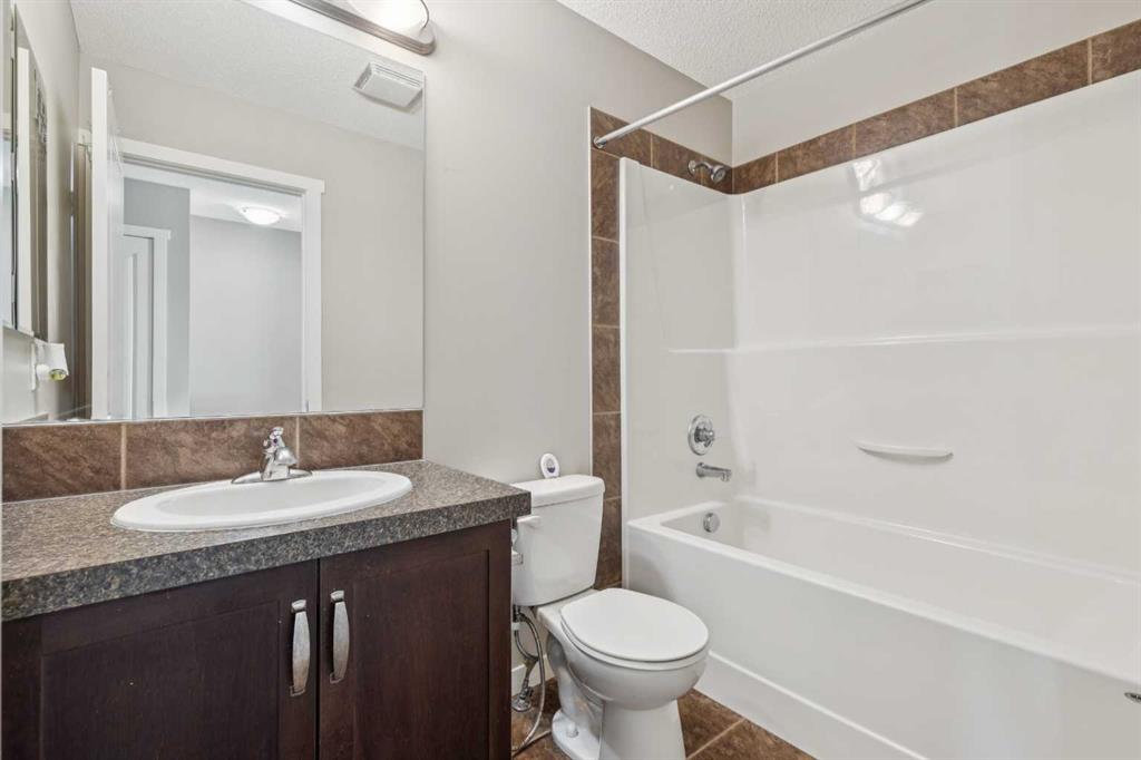 409 Copperpond Landing SE
