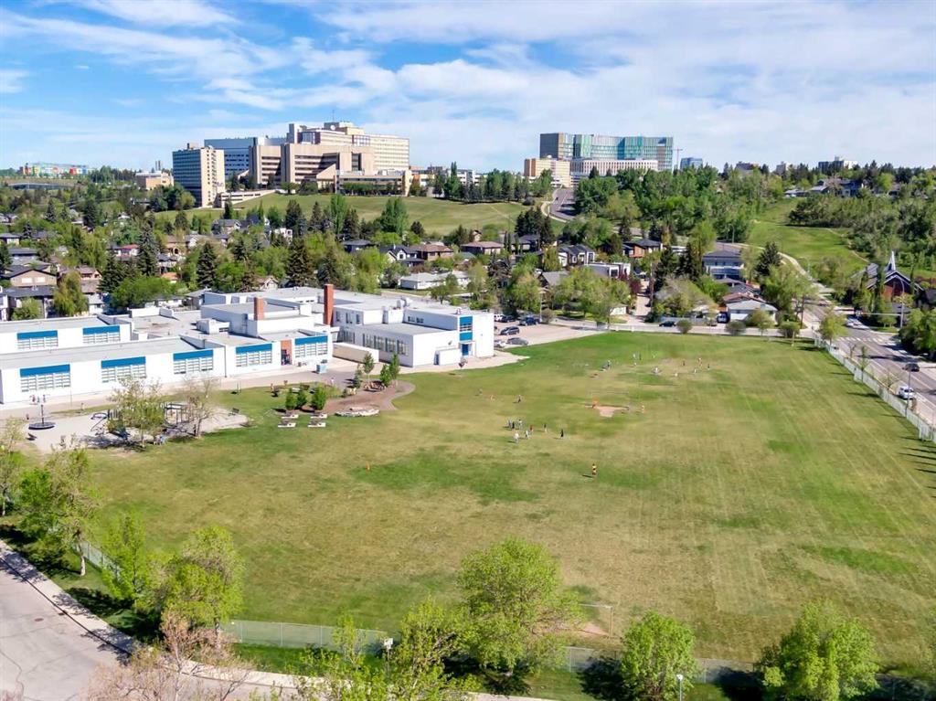540 34 Street NW Unit: 204