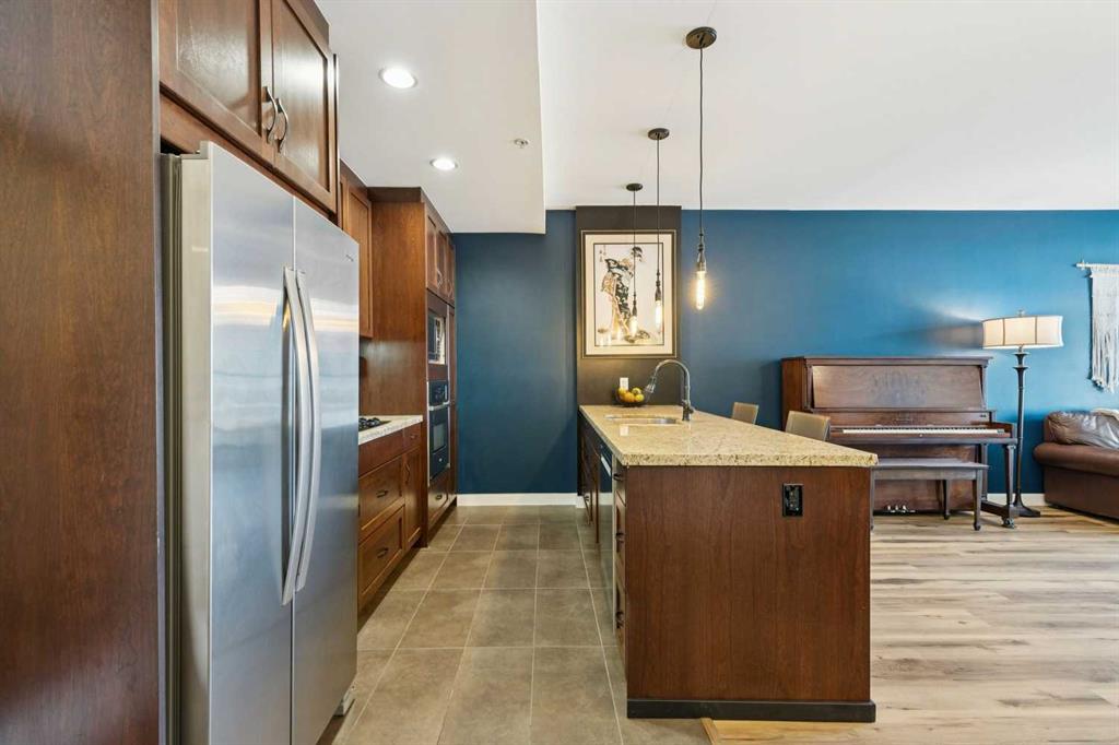 540 34 Street NW Unit: 204