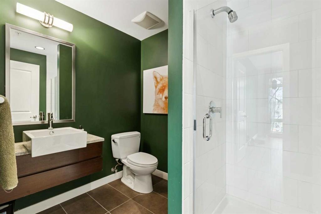 540 34 Street NW Unit: 204
