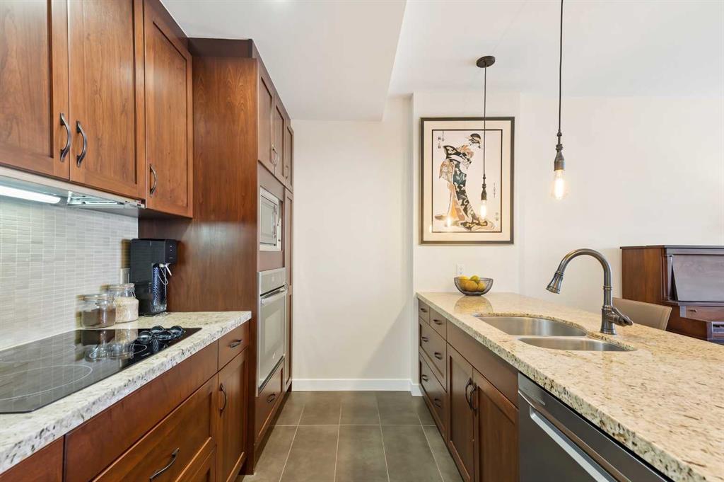 540 34 Street NW Unit: 204
