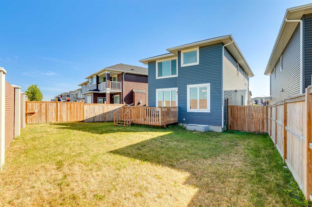 215 Redstone Heights NE