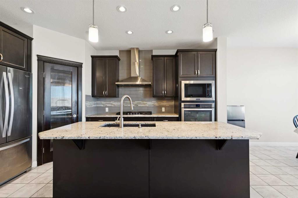 215 Redstone Heights NE