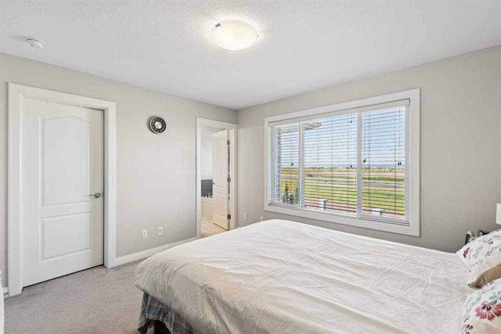 215 Redstone Heights NE