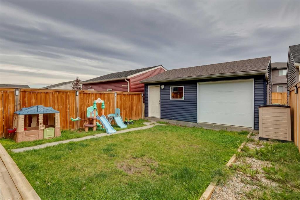454 Walgrove Way SE