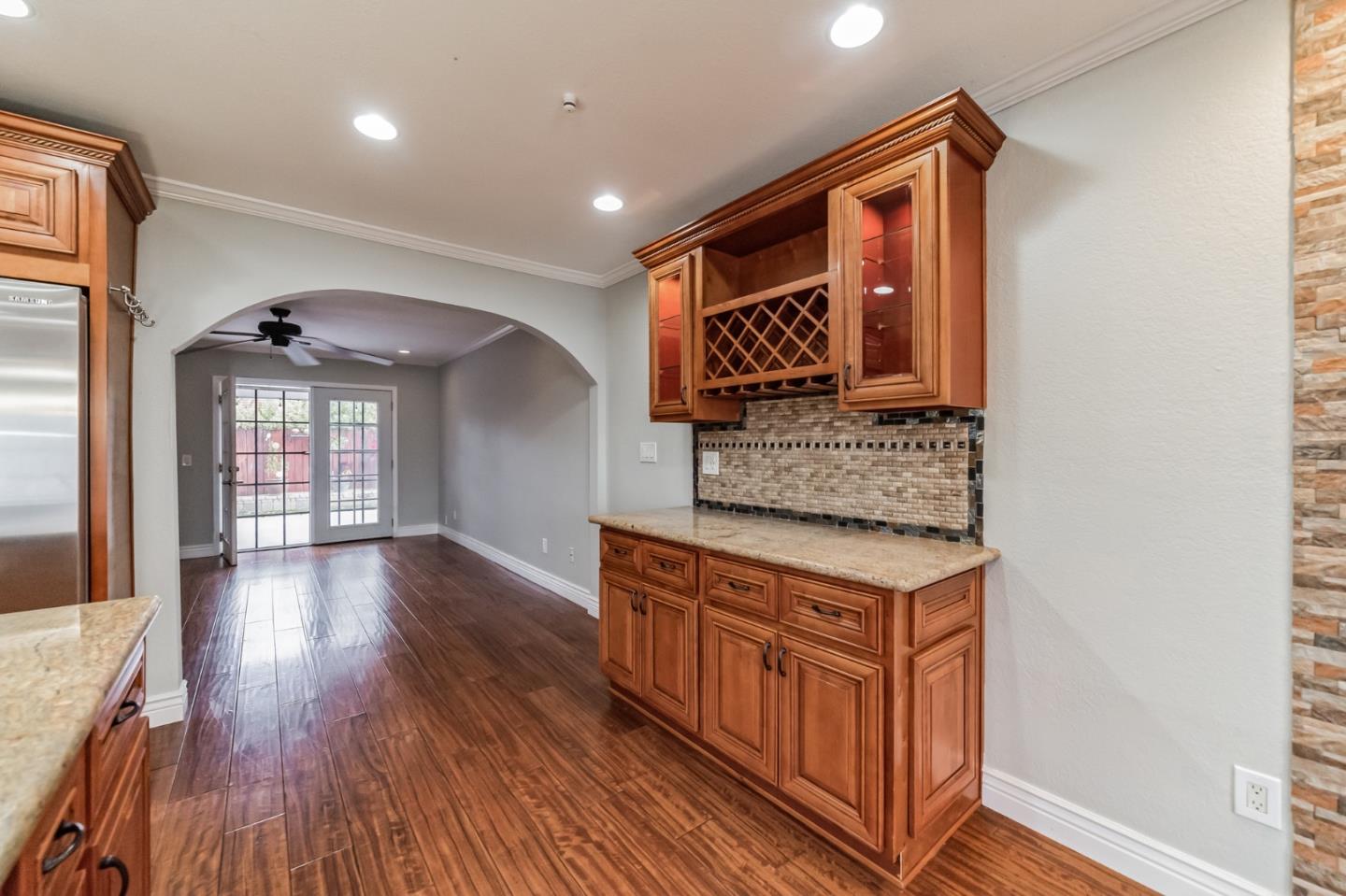 1621 Jessica WAY