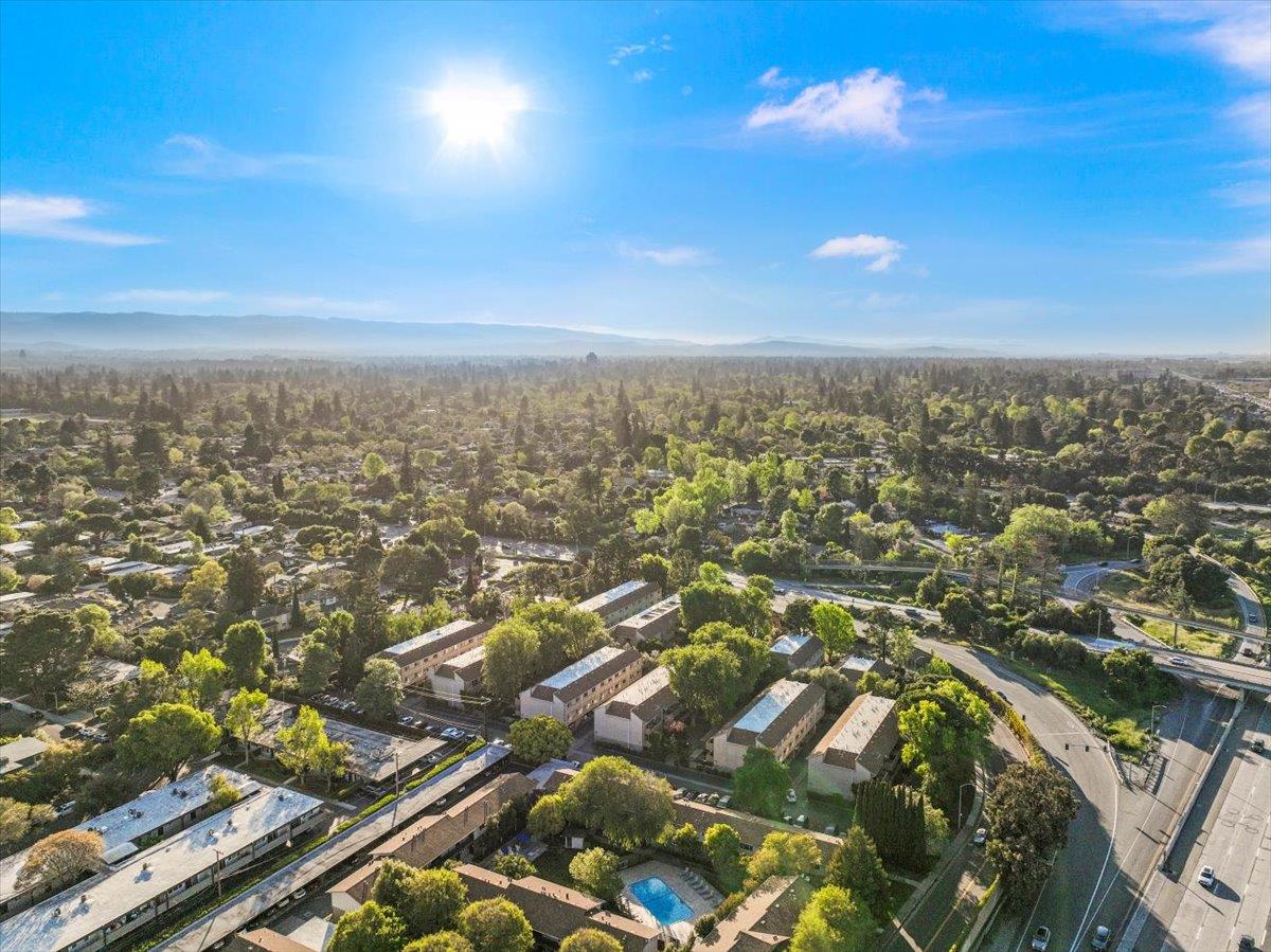 2466 West Bayshore Road 5