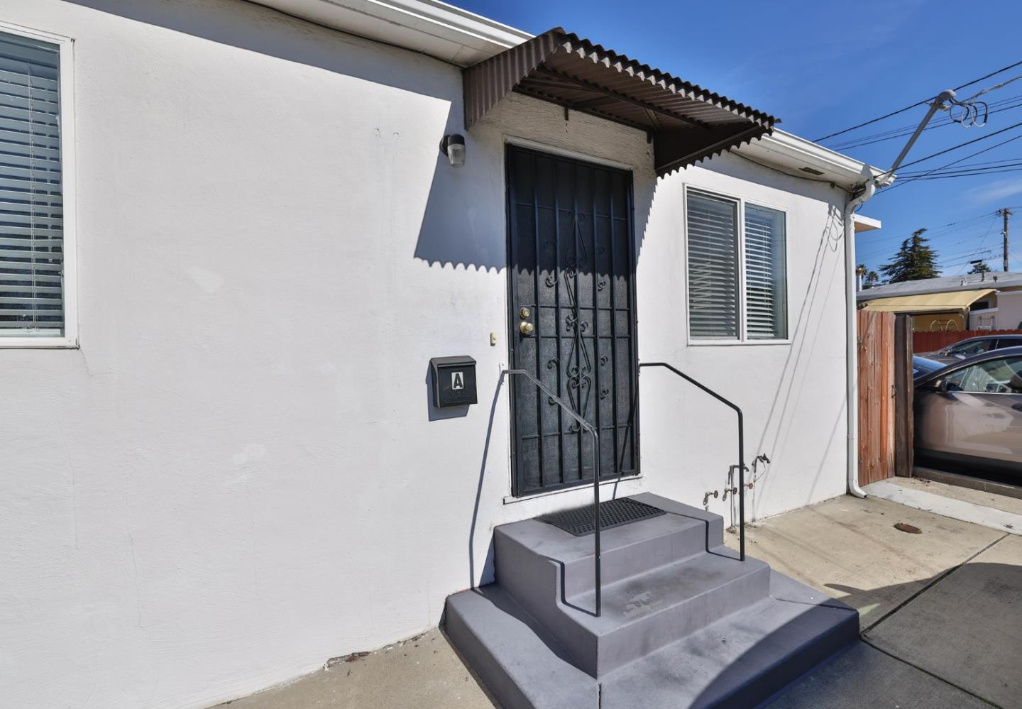1431 Dwight Way