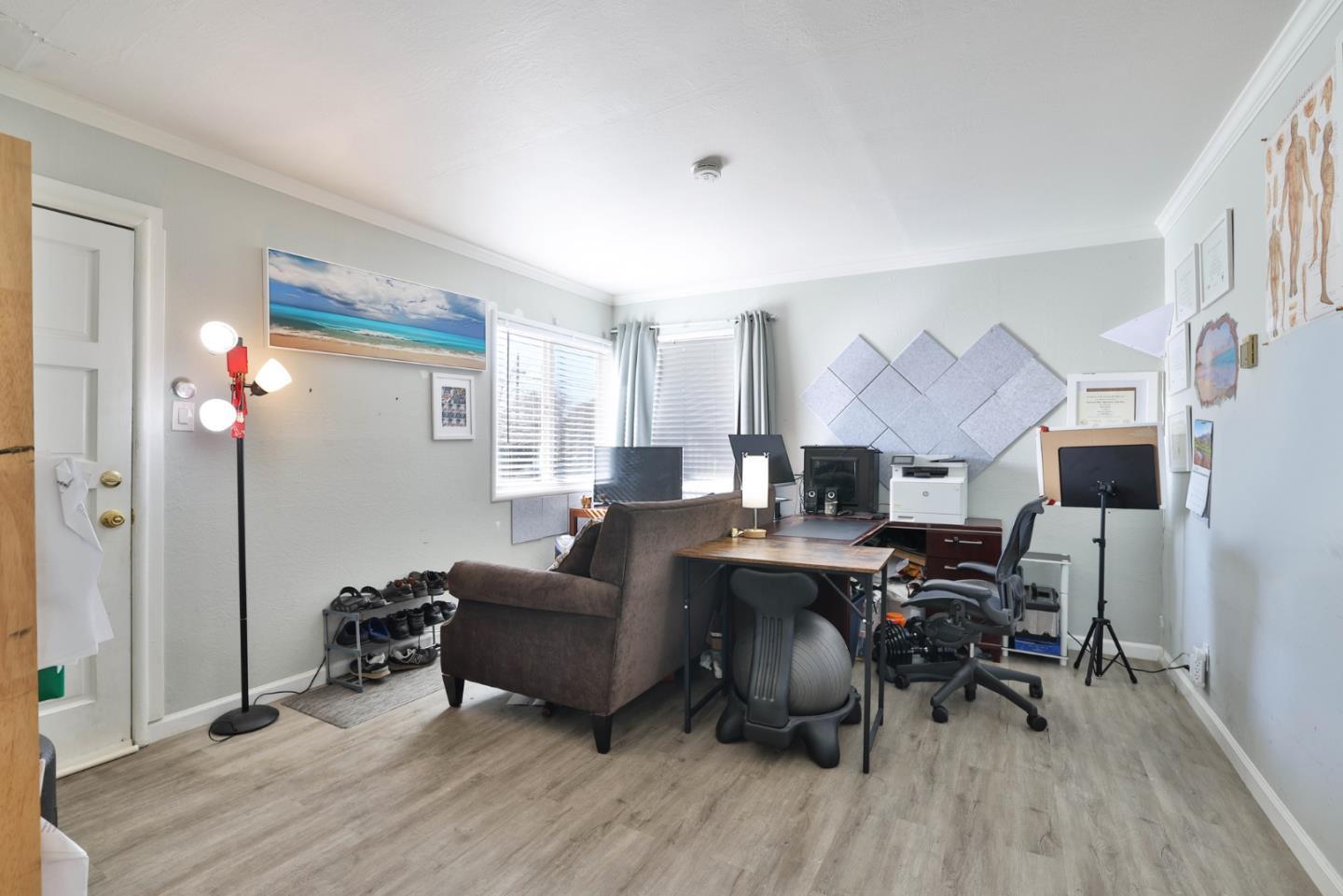 1431 Dwight Way