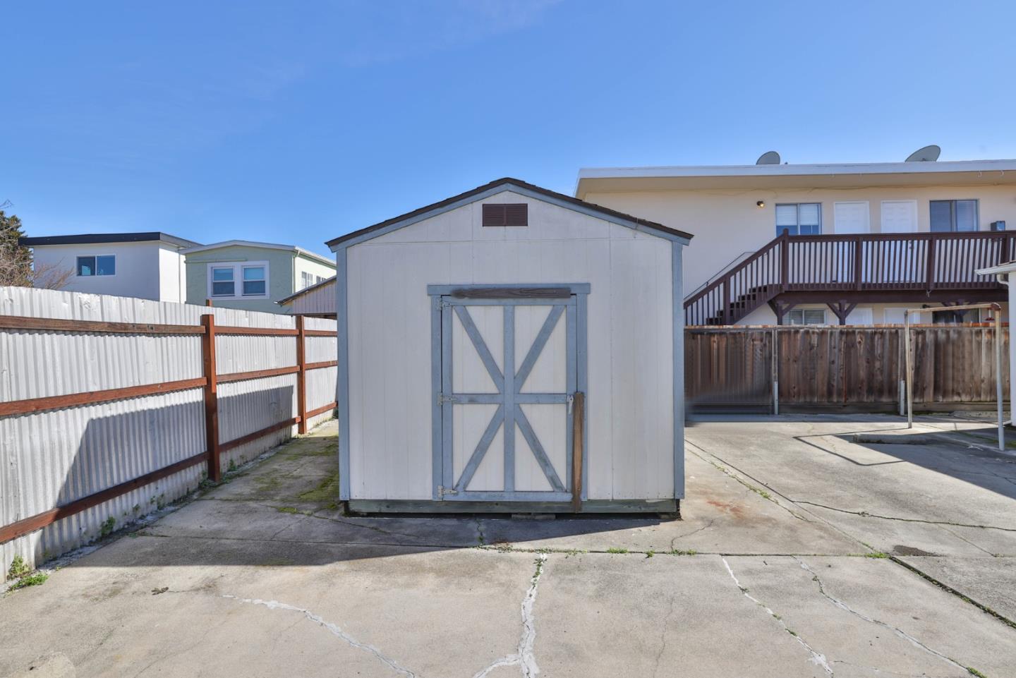 1431 Dwight Way