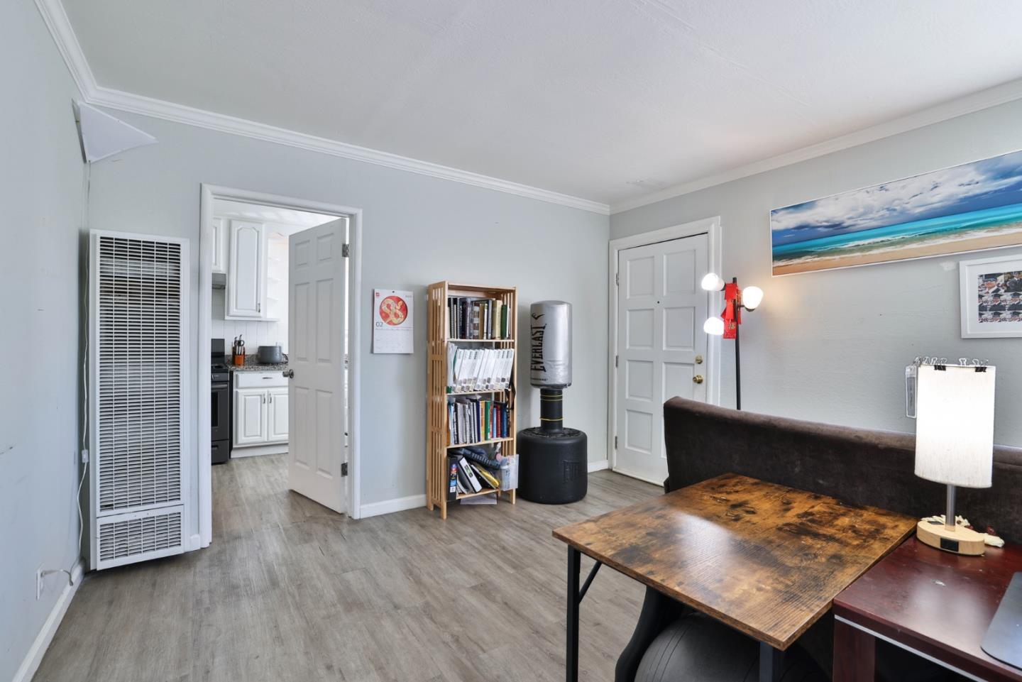 1431 Dwight Way