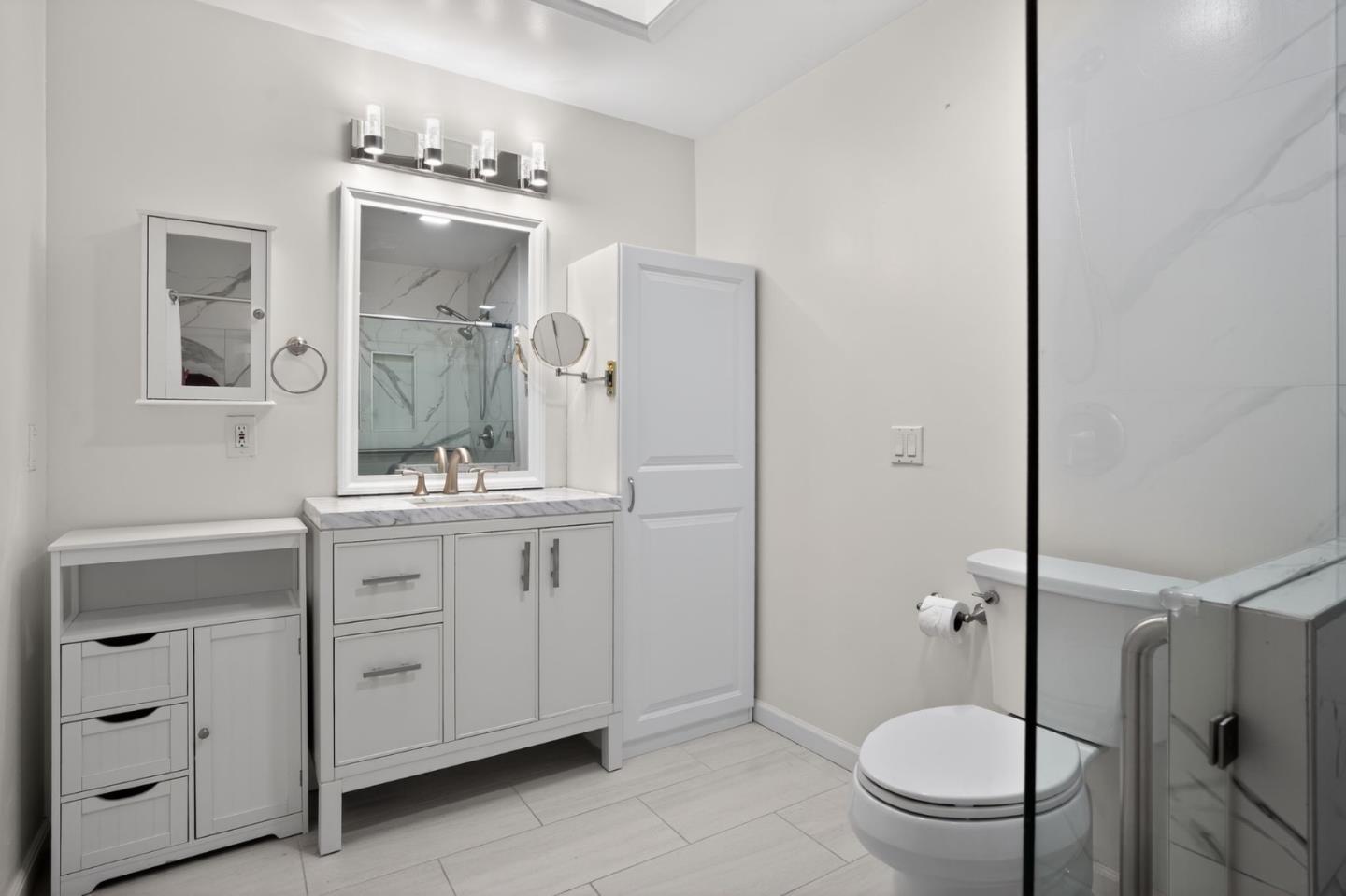 6041 Montgomery Bend