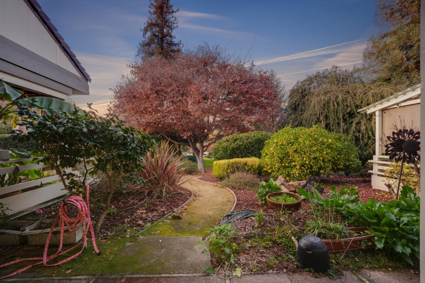 6041 Montgomery Bend