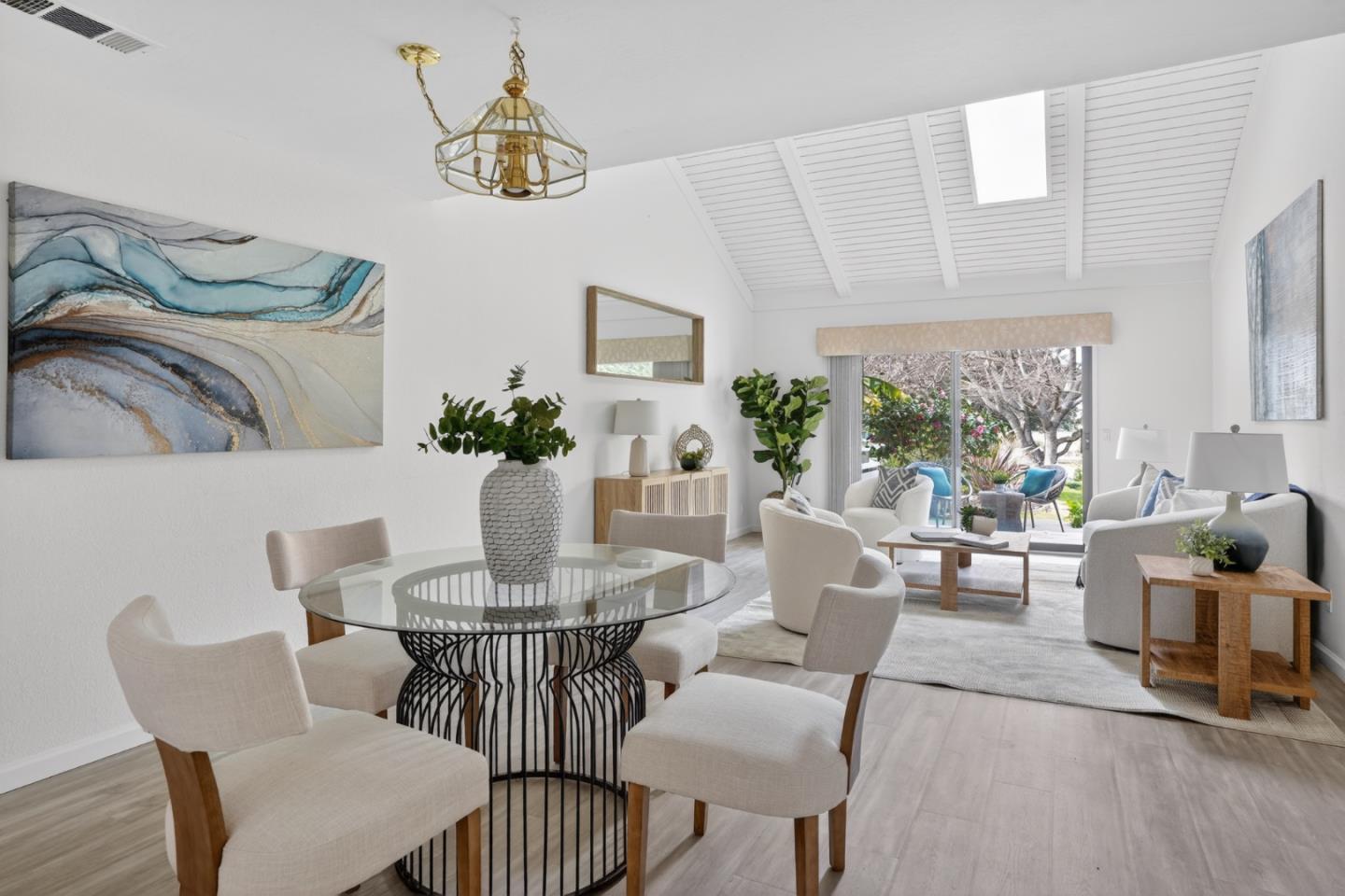 6041 Montgomery Bend