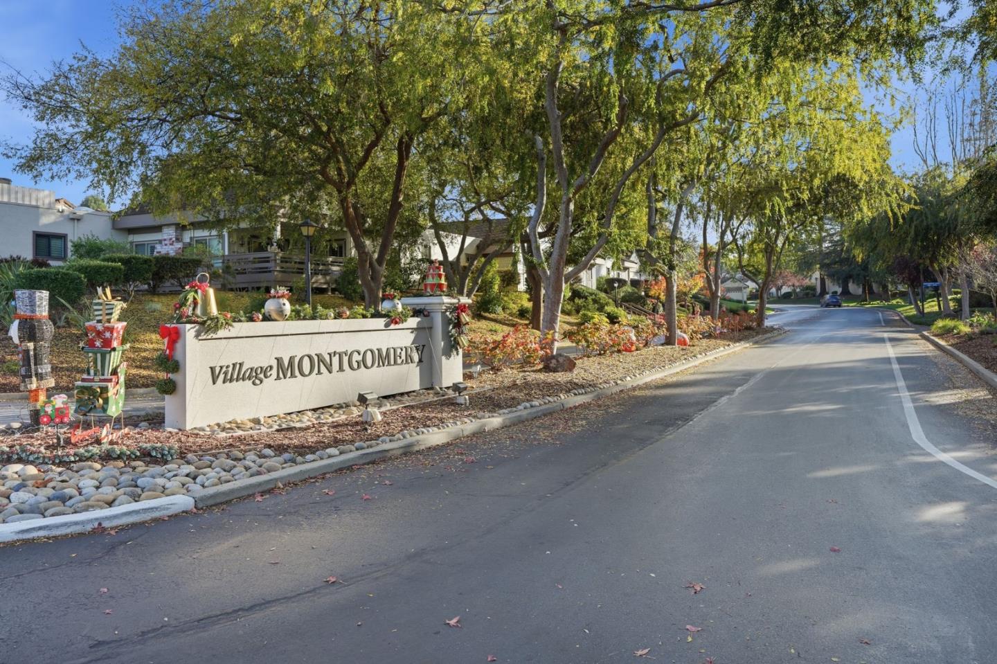 6041 Montgomery Bend