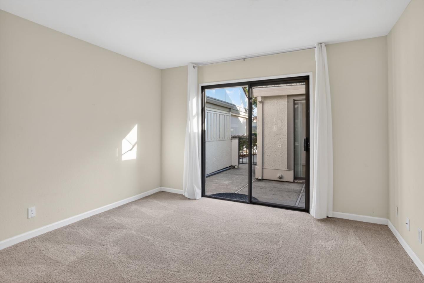 6041 Montgomery Bend