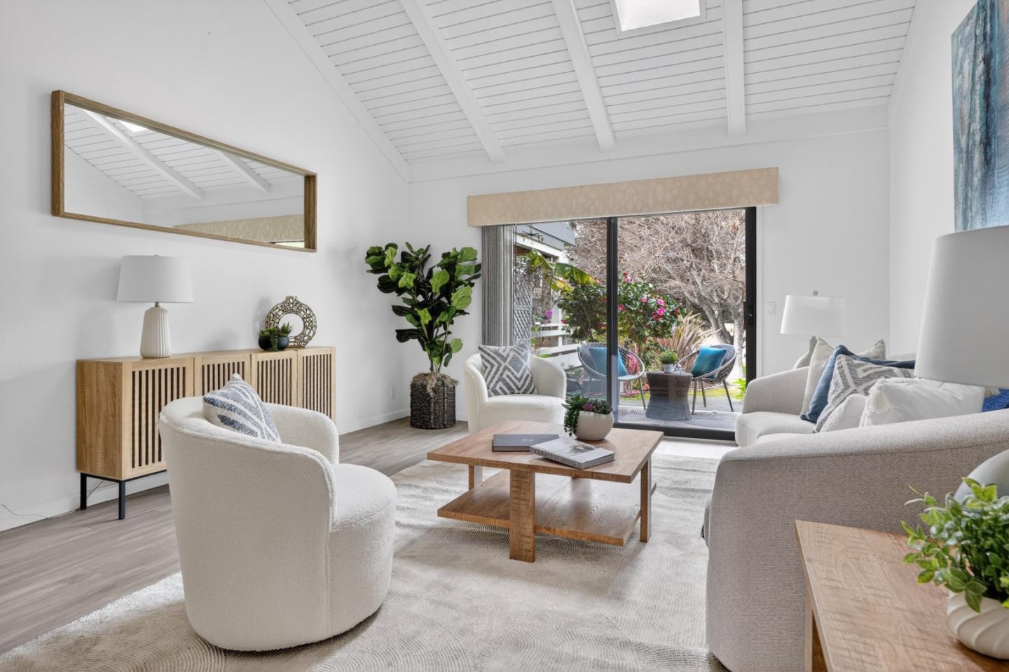 6041 Montgomery Bend