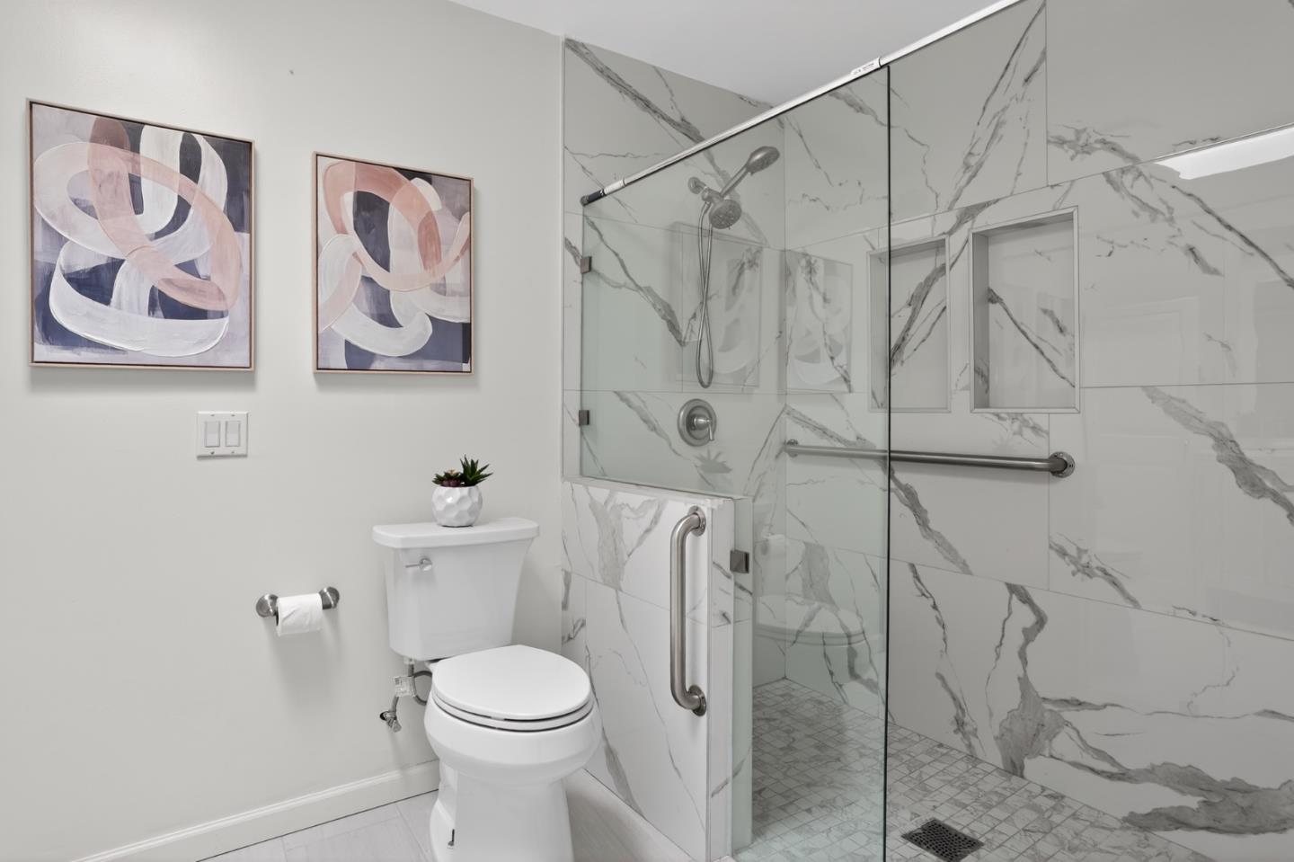 6041 Montgomery Bend