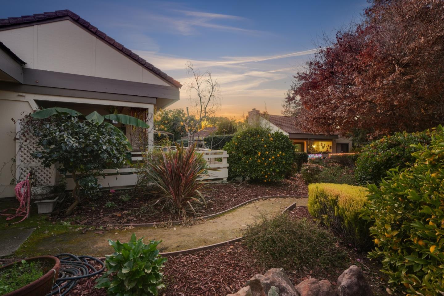 6041 Montgomery Bend