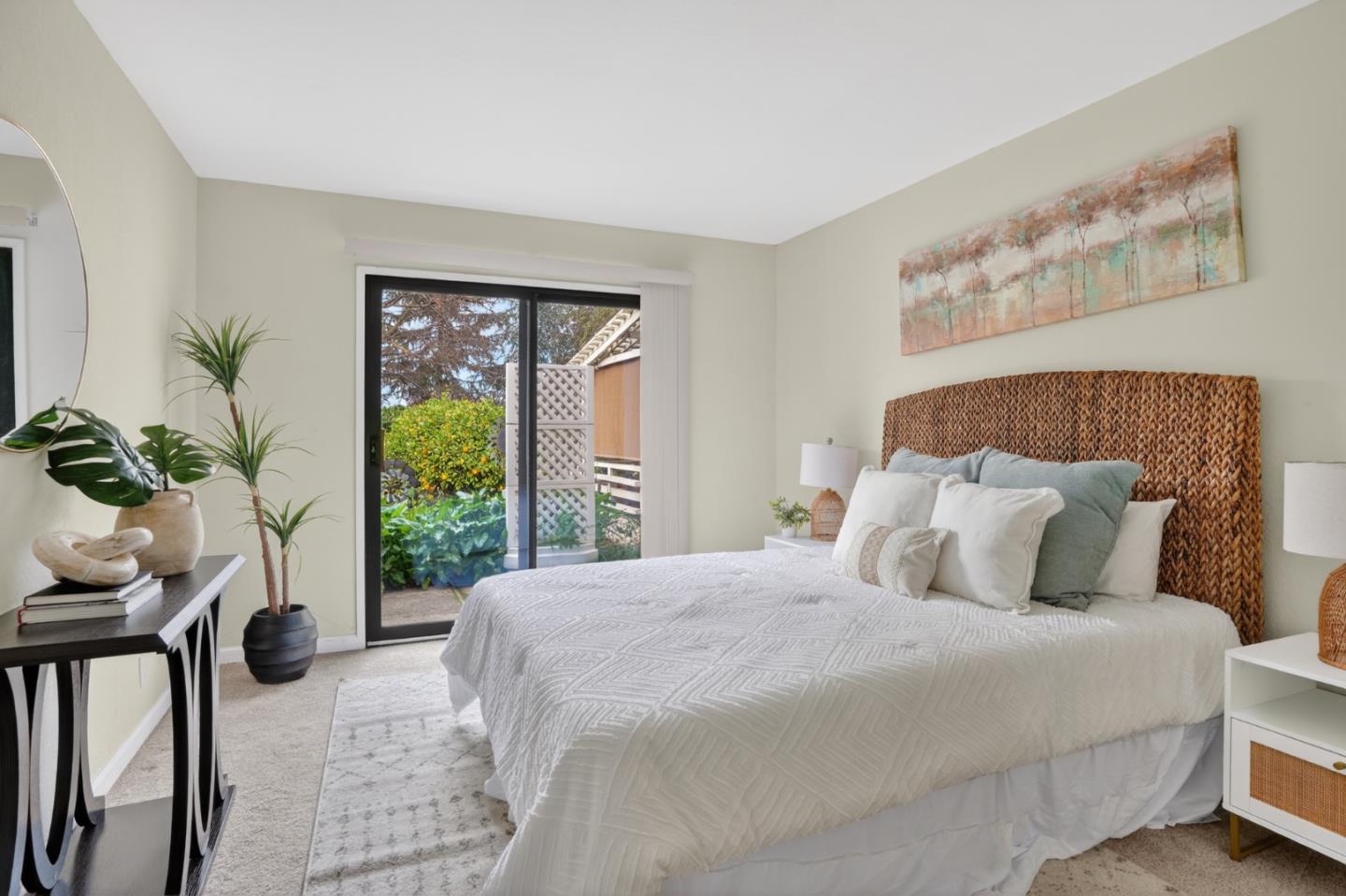 6041 Montgomery Bend