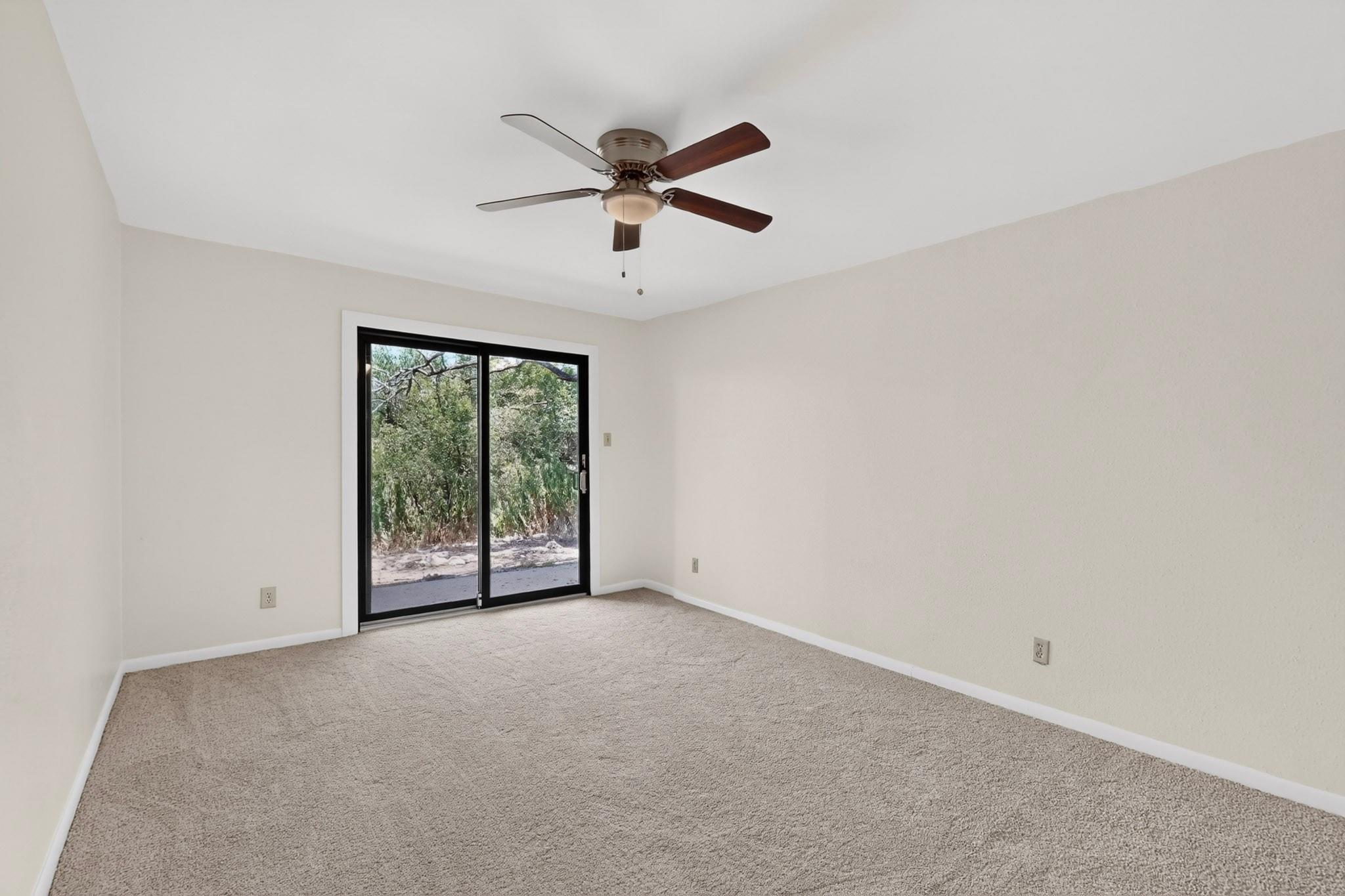 84 Shady Bluff DR