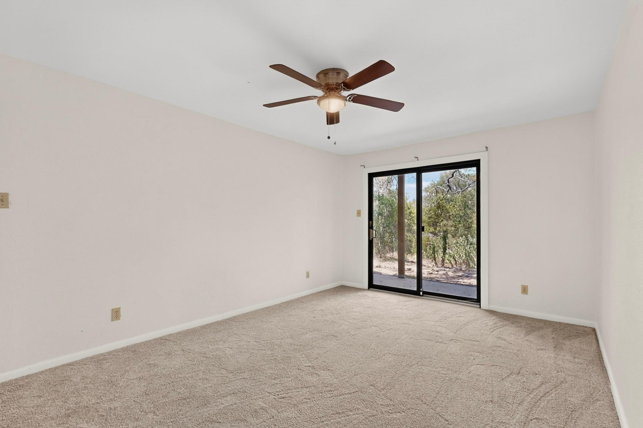 84 Shady Bluff DR
