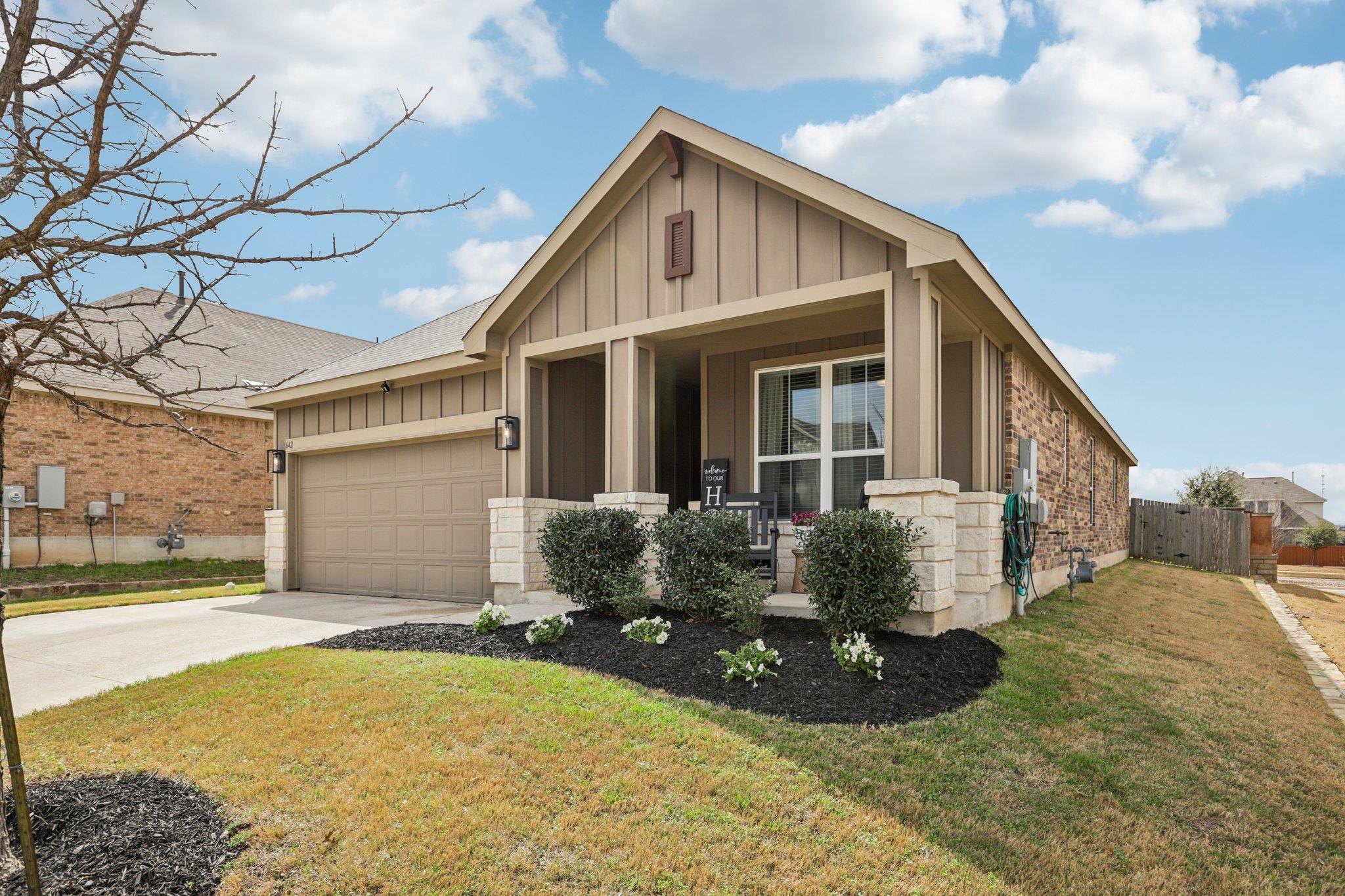 642 Bayberry CIR