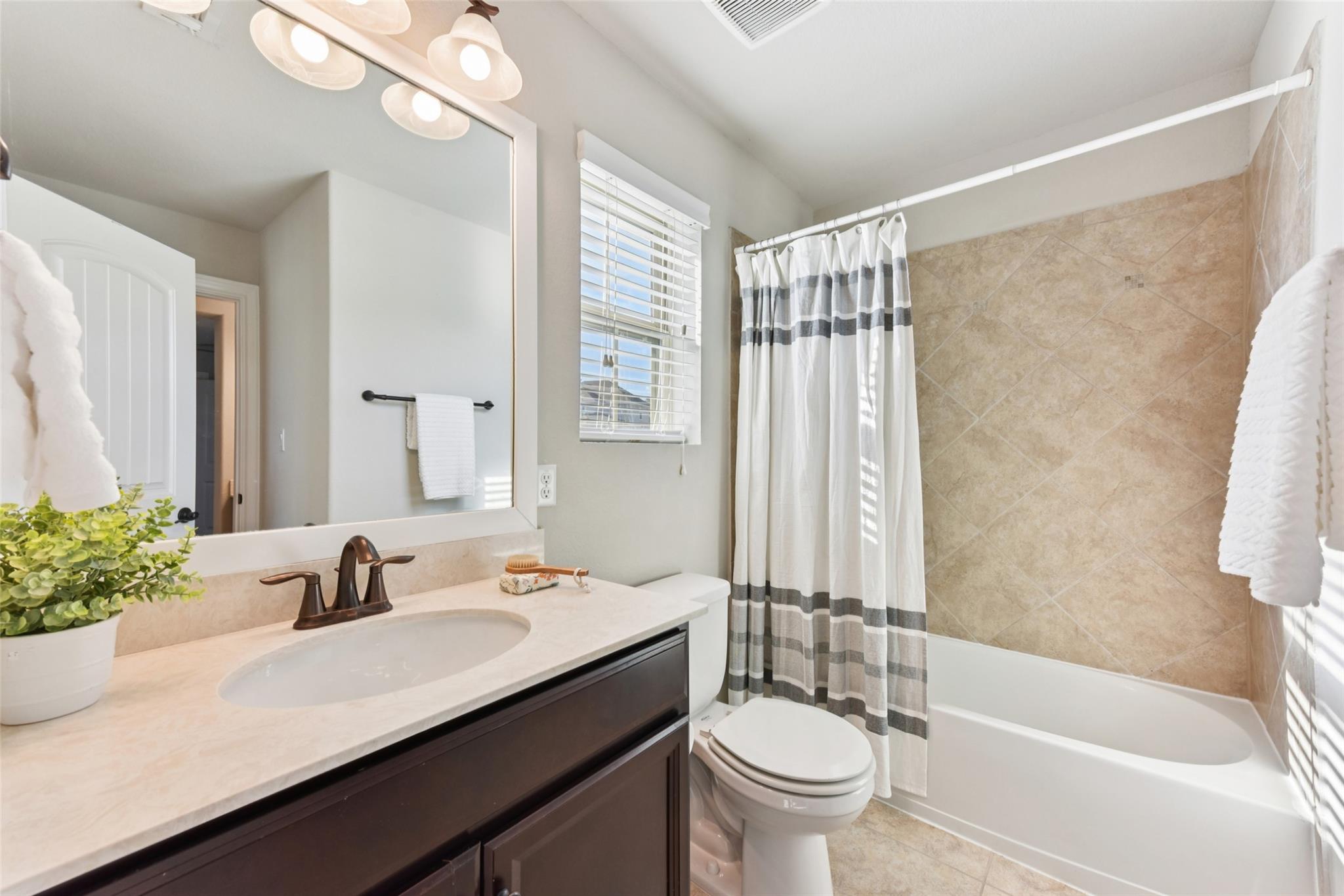 5629 Siragusa DR
