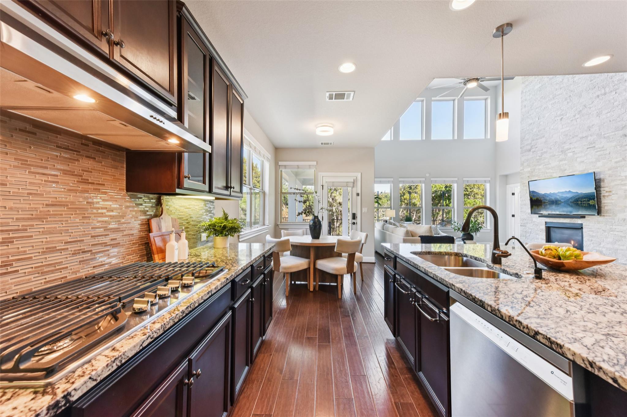 5629 Siragusa DR