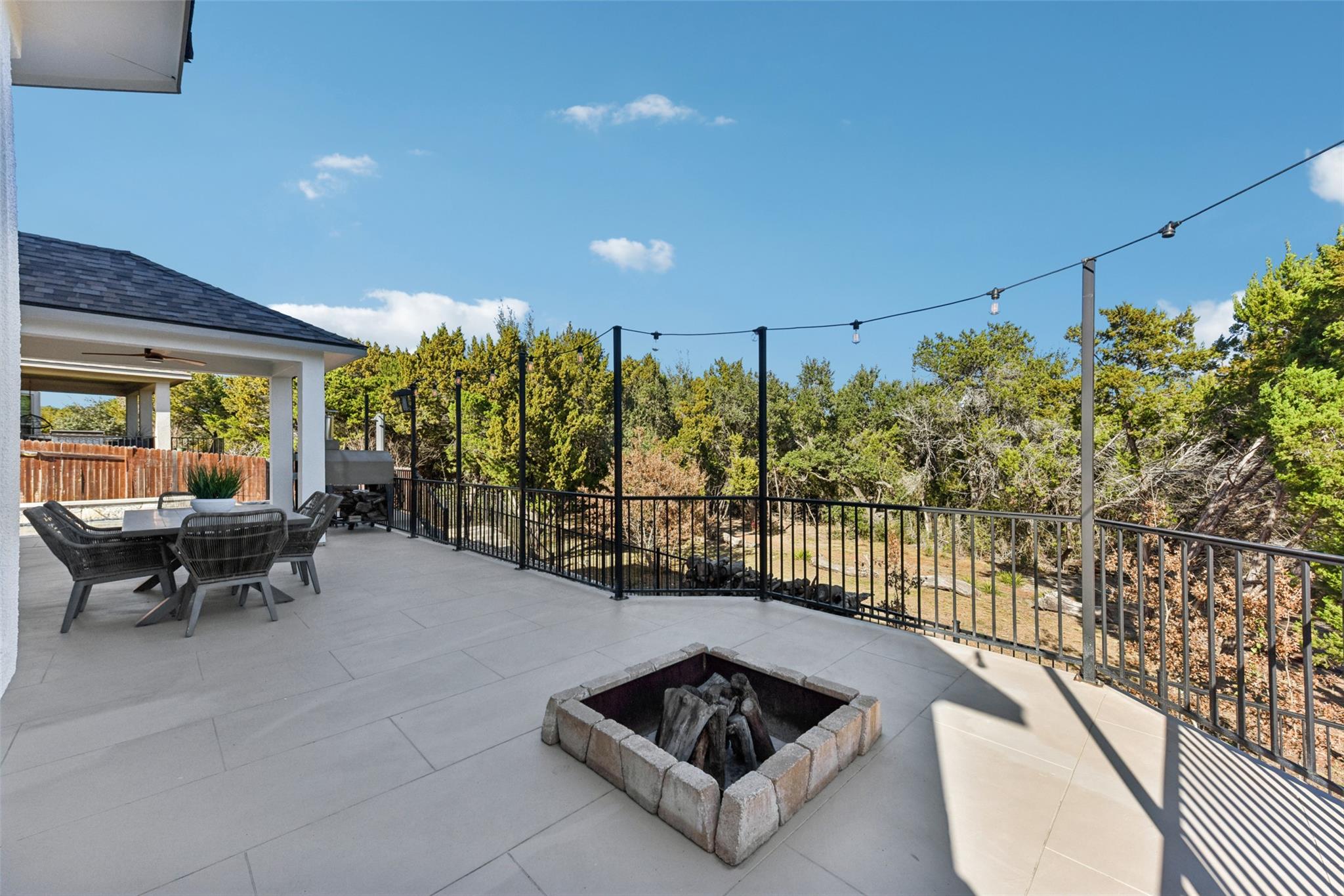 5629 Siragusa DR