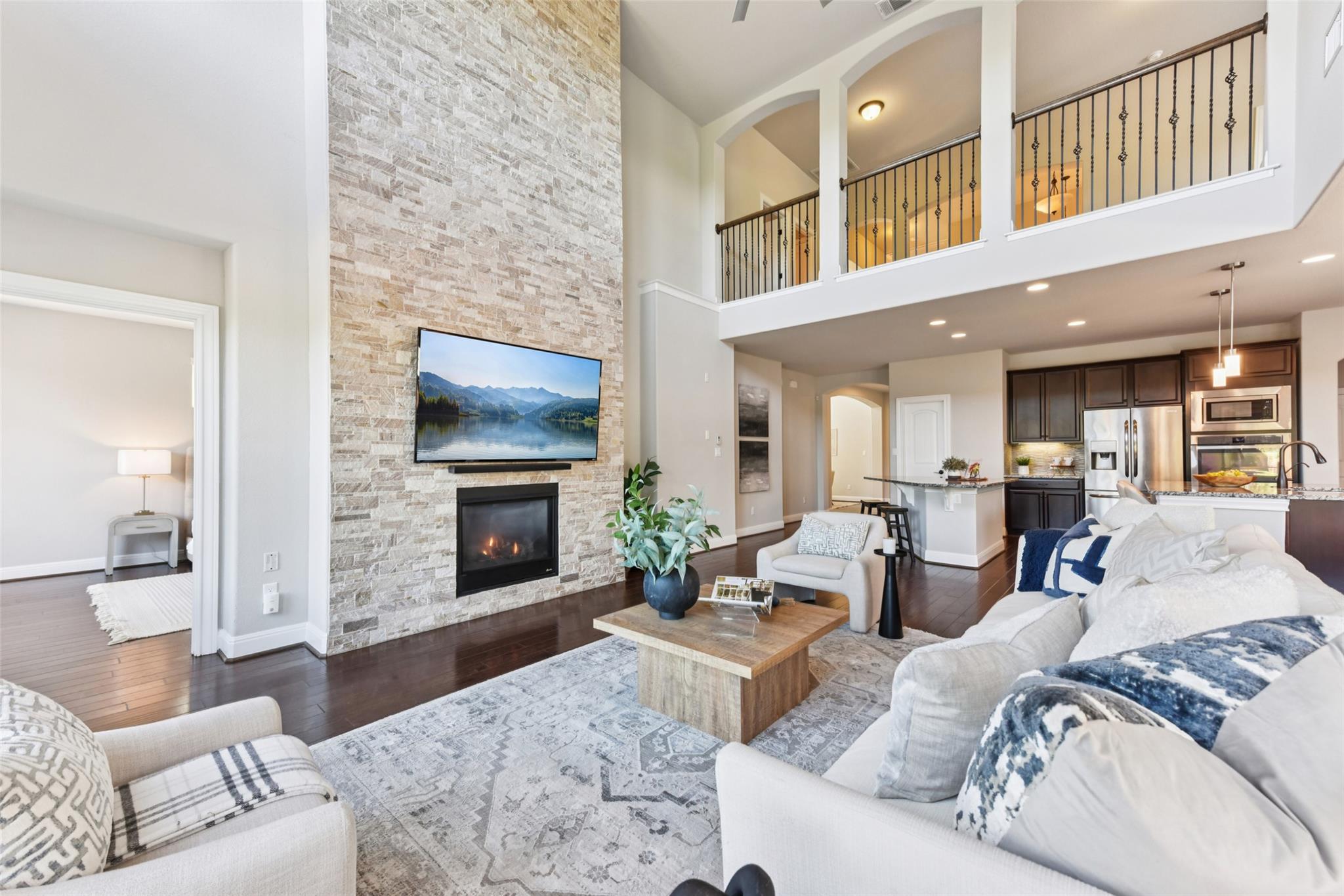 5629 Siragusa DR