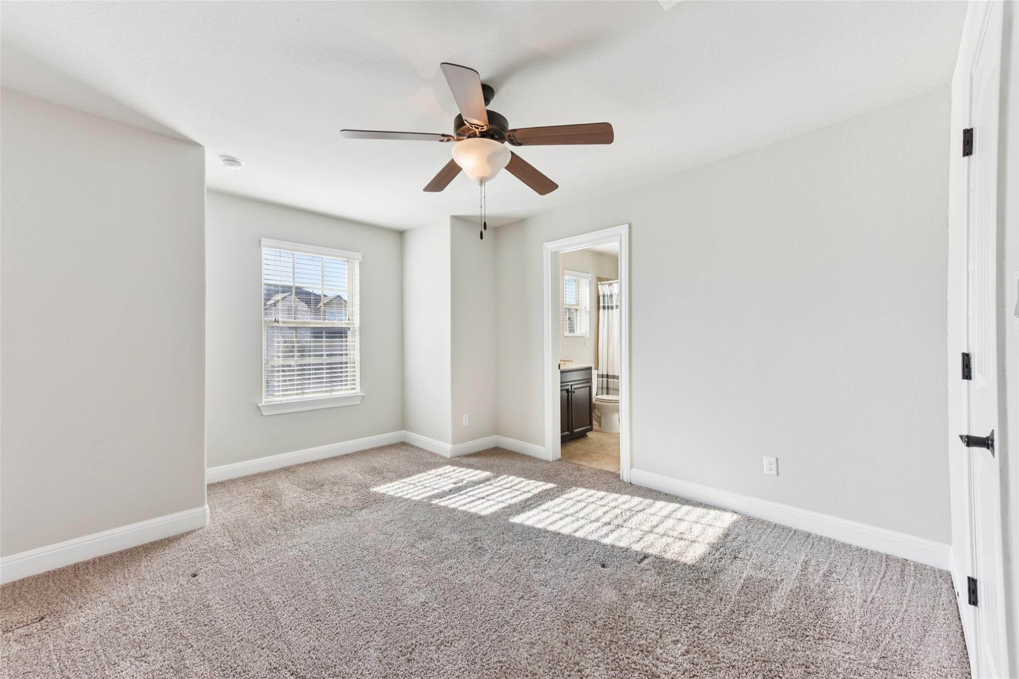 5629 Siragusa DR