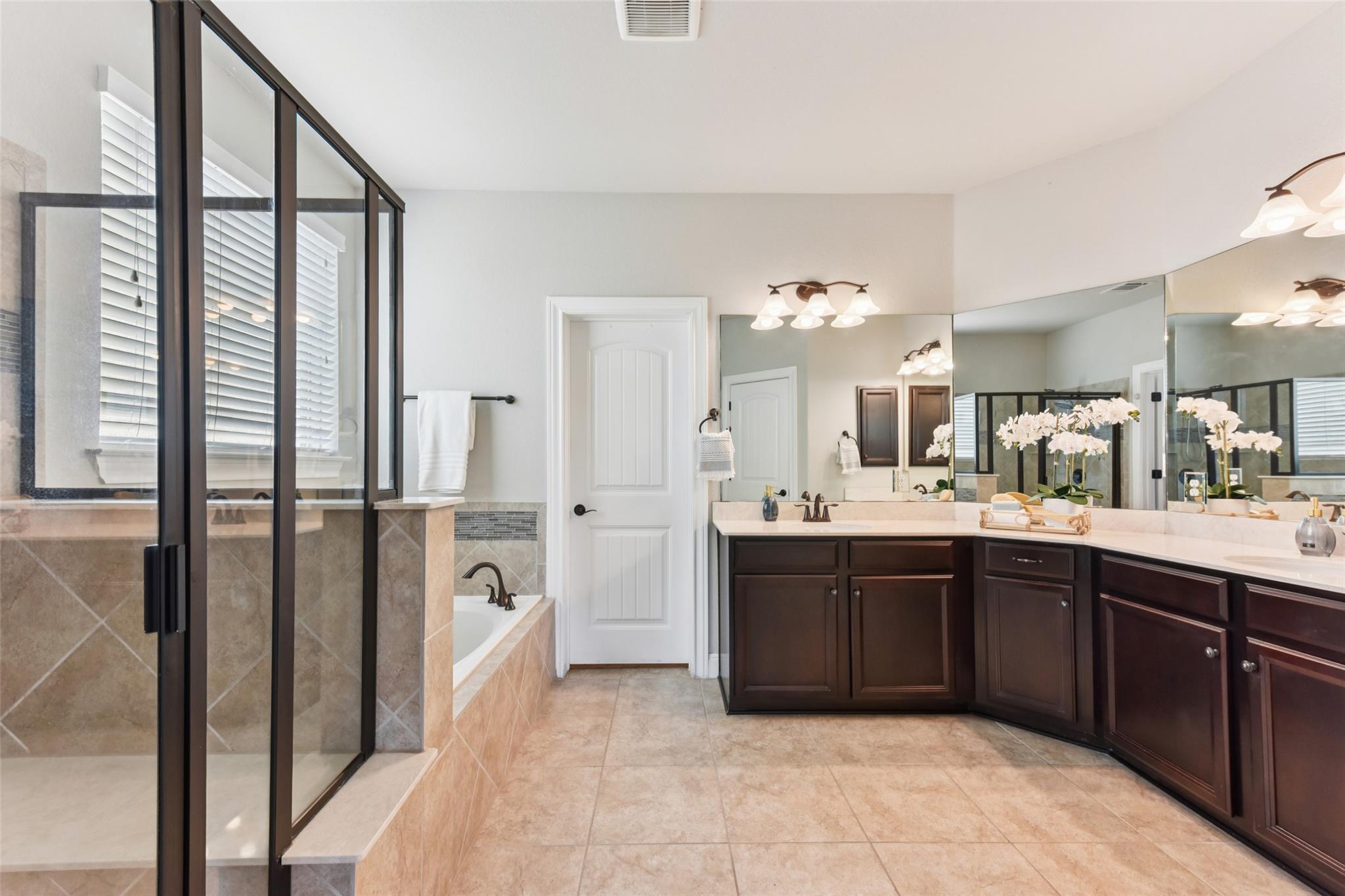5629 Siragusa DR