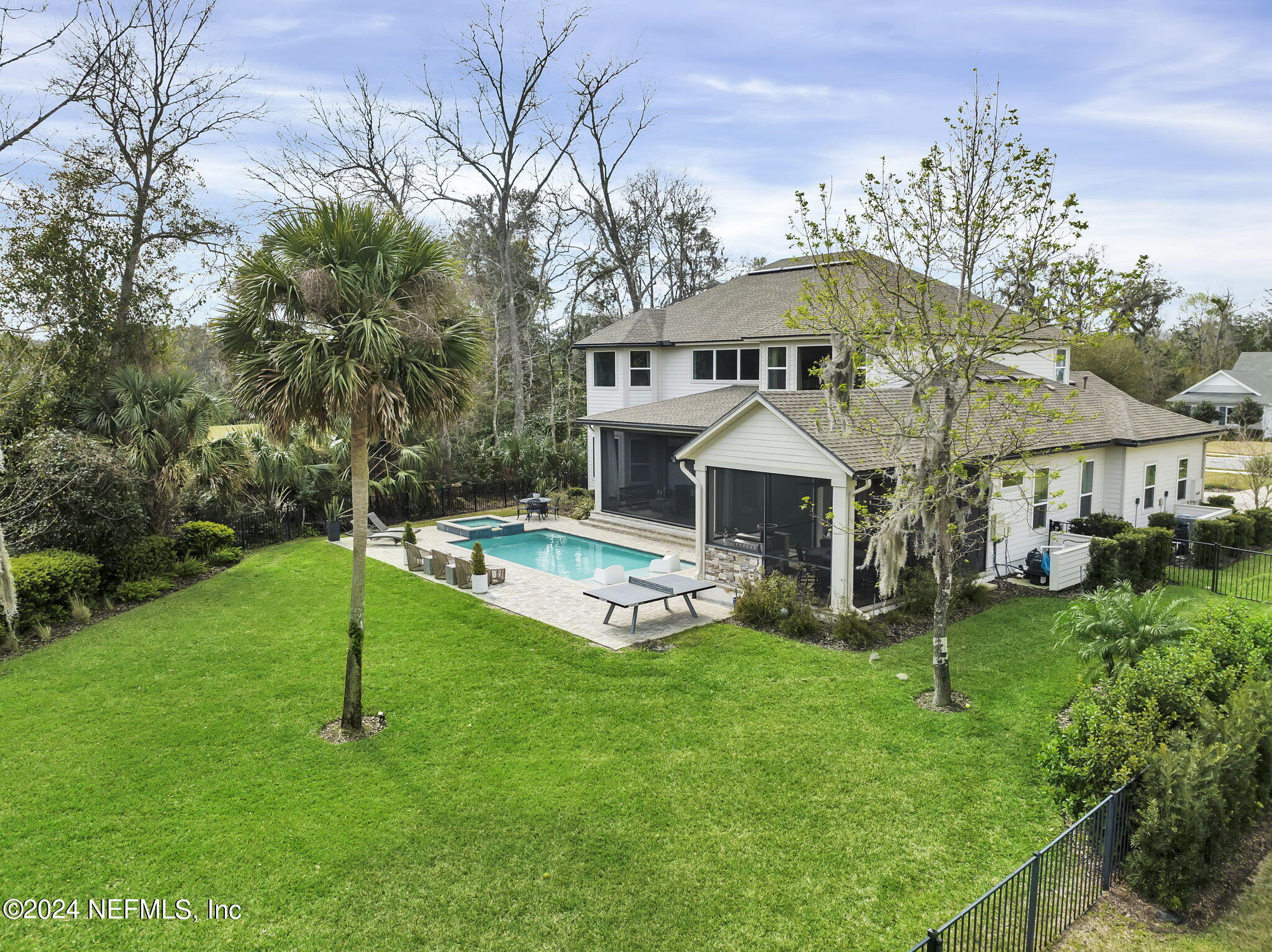 1377 N LOOP Parkway