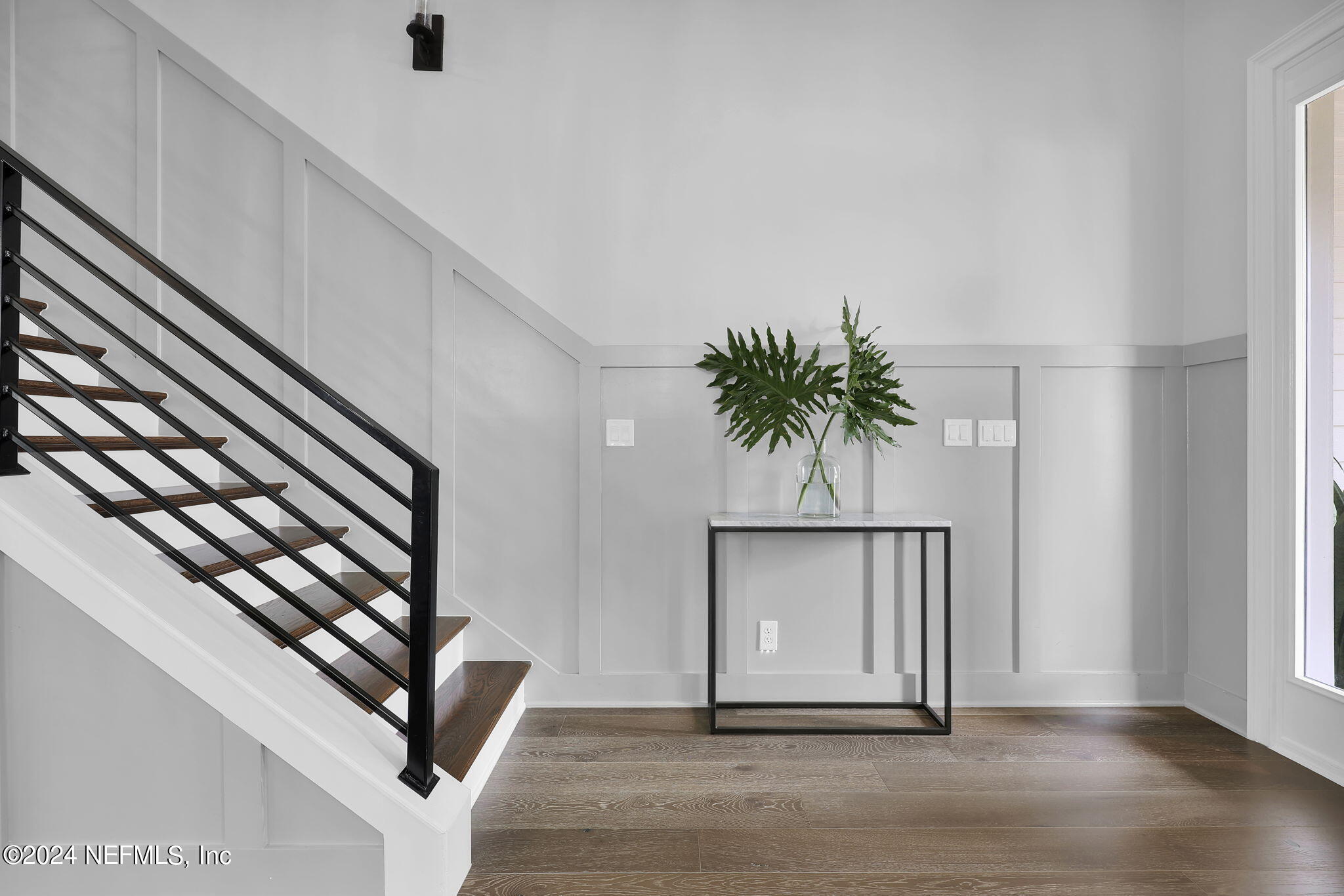 1377 N LOOP Parkway