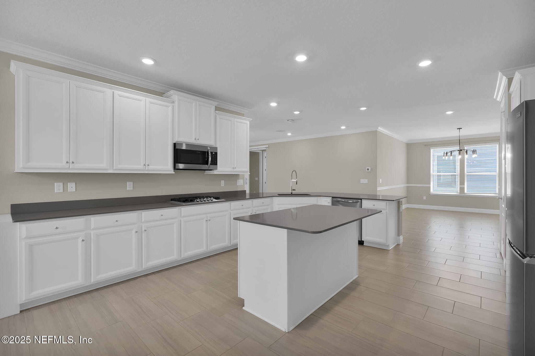 251 DOSEL Lane