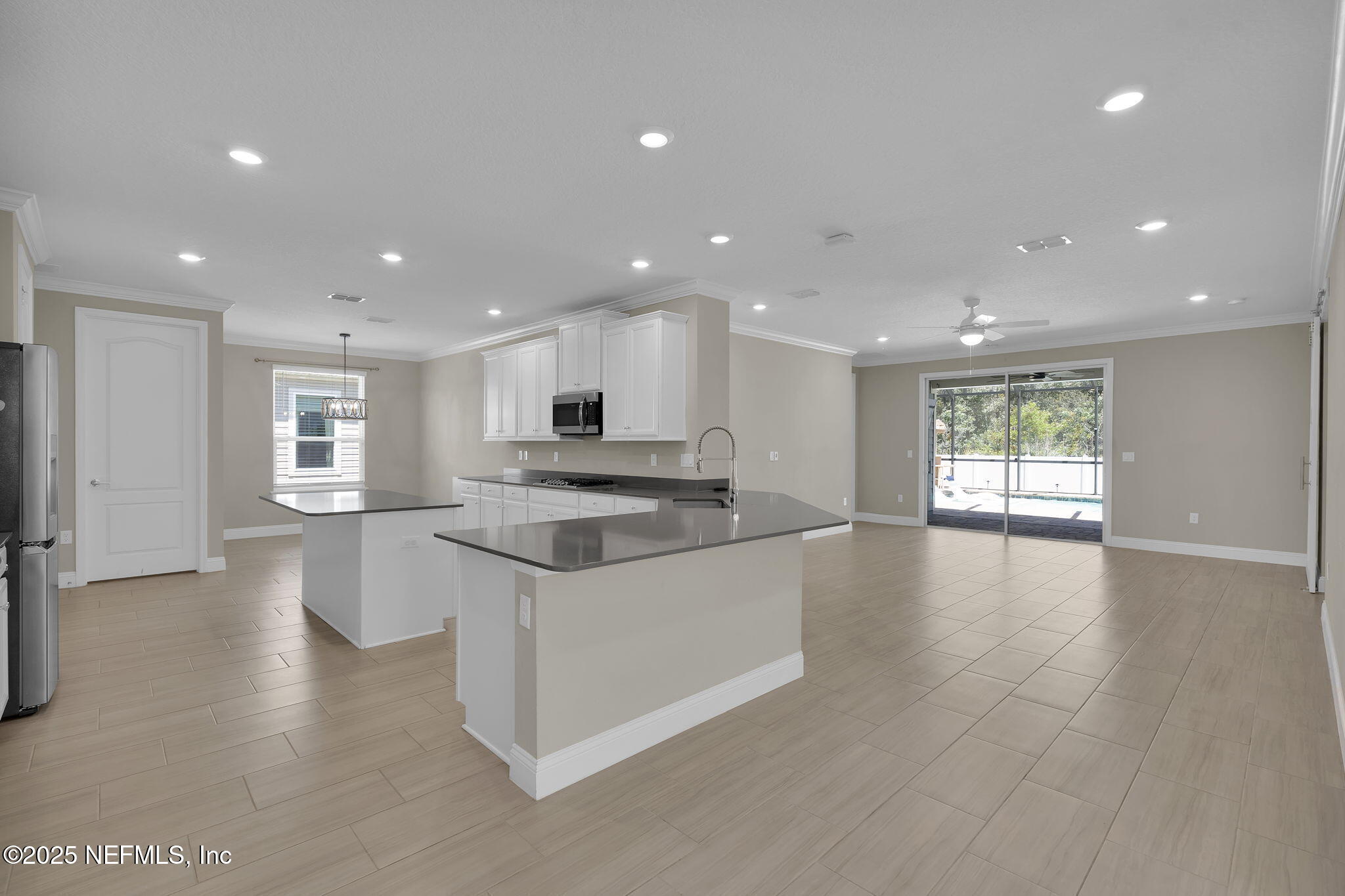 251 DOSEL Lane