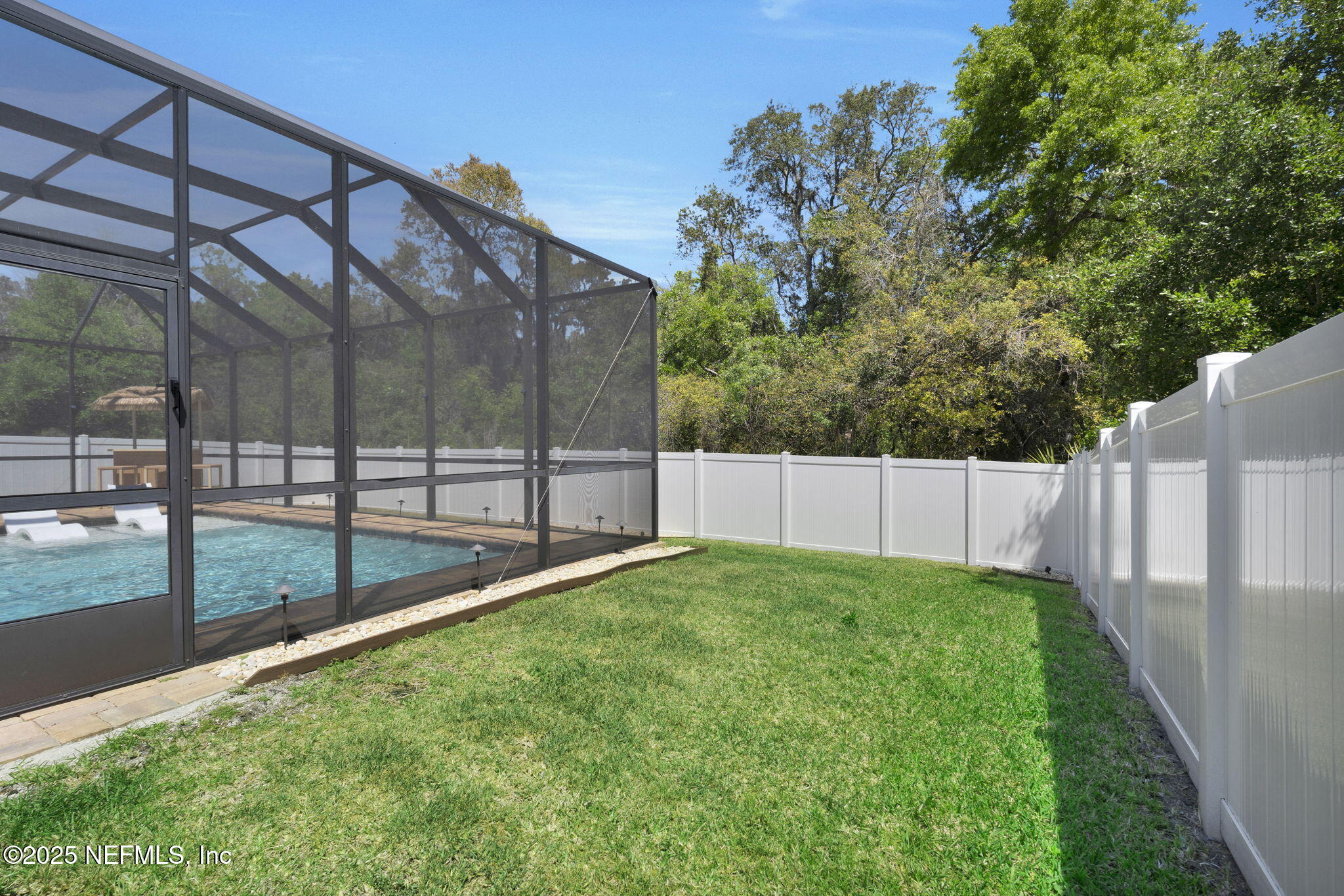 251 DOSEL Lane