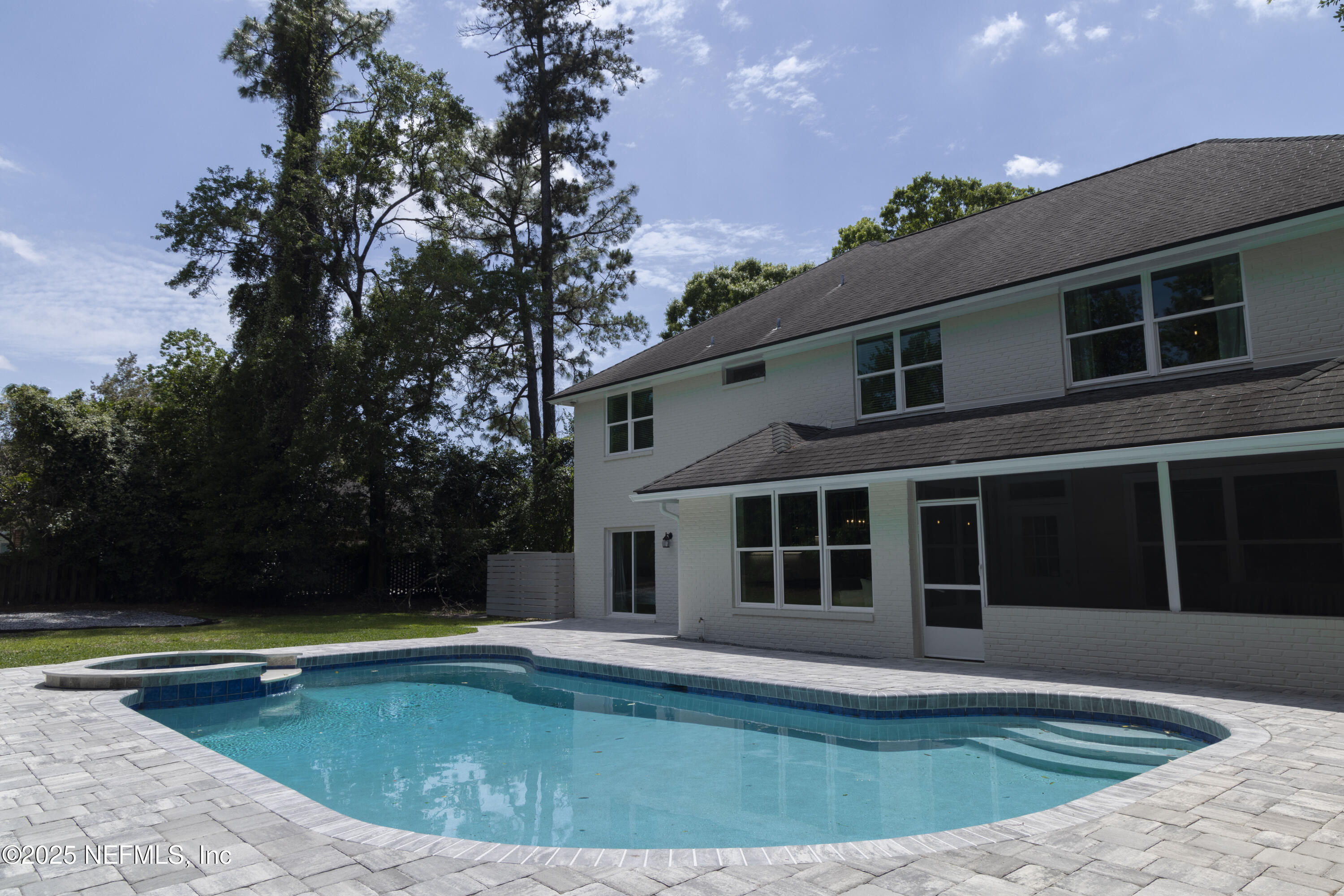 8119 GREEN GLADE Road