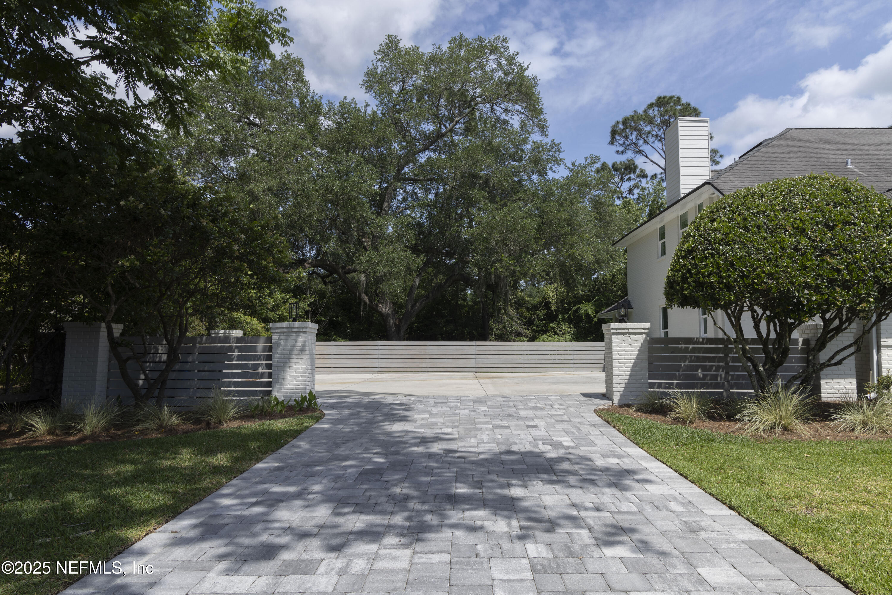 8119 GREEN GLADE Road