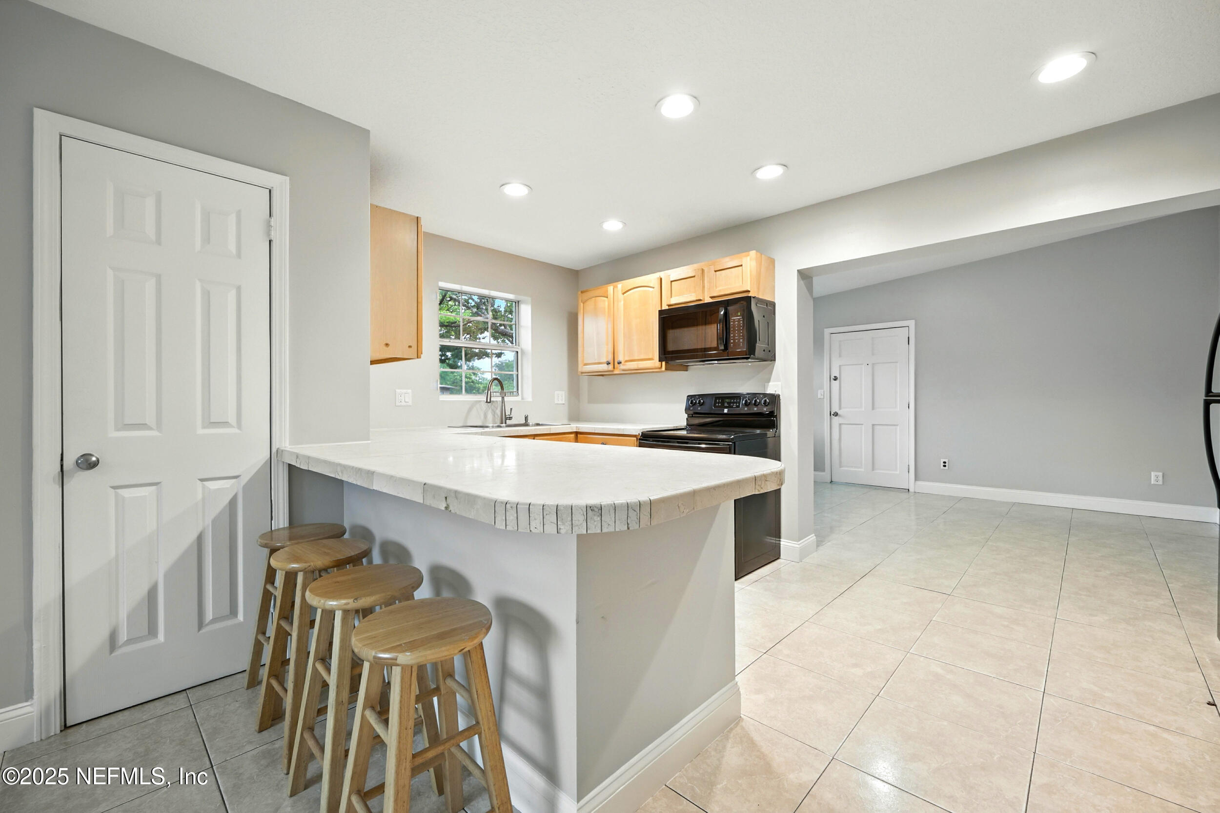 2915 ALONSO Road