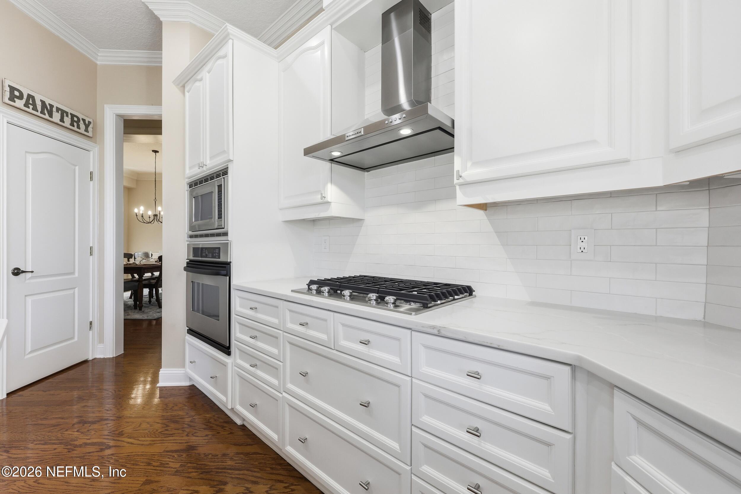 533 HONEY LOCUST Lane