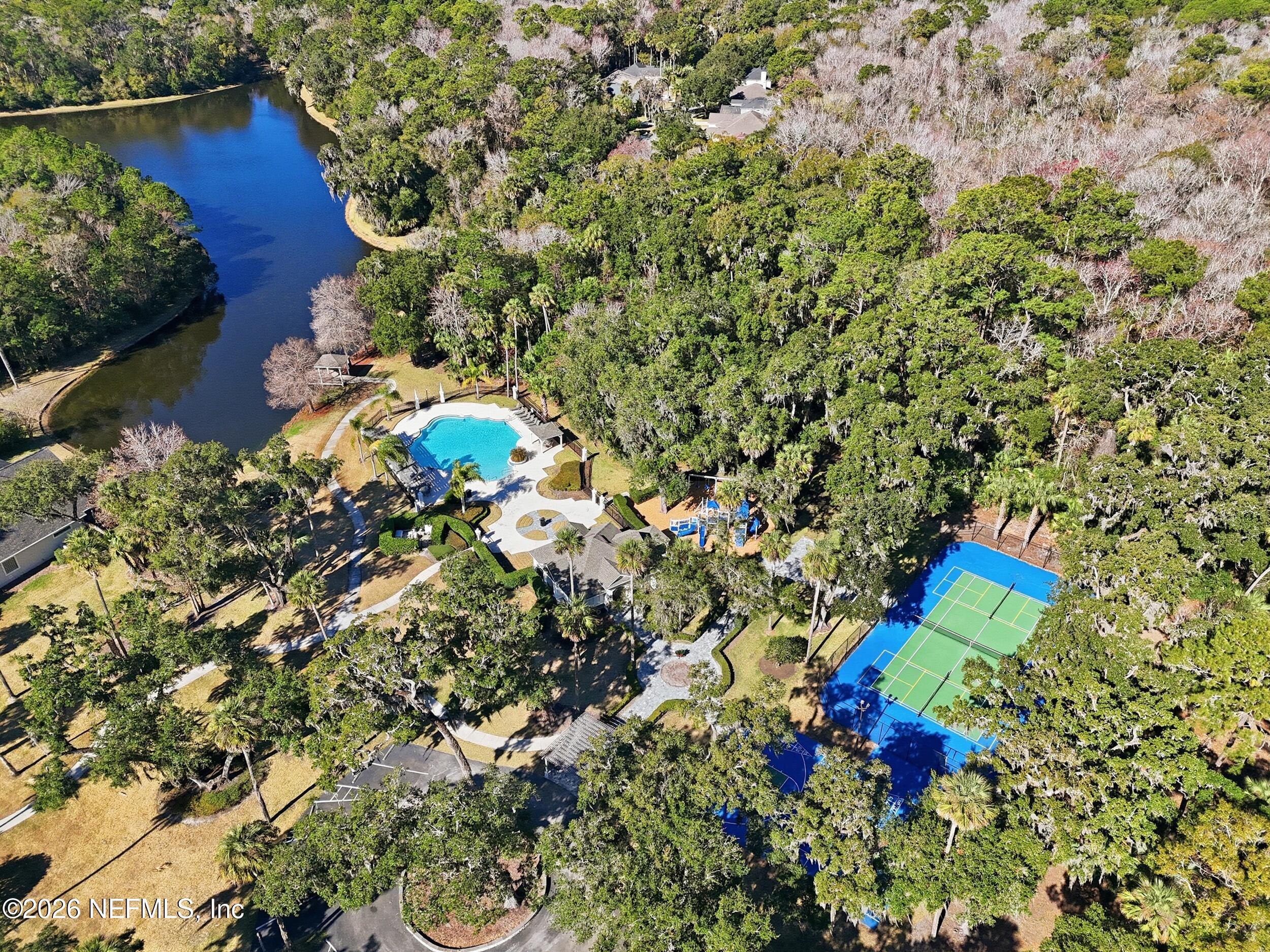 533 HONEY LOCUST Lane